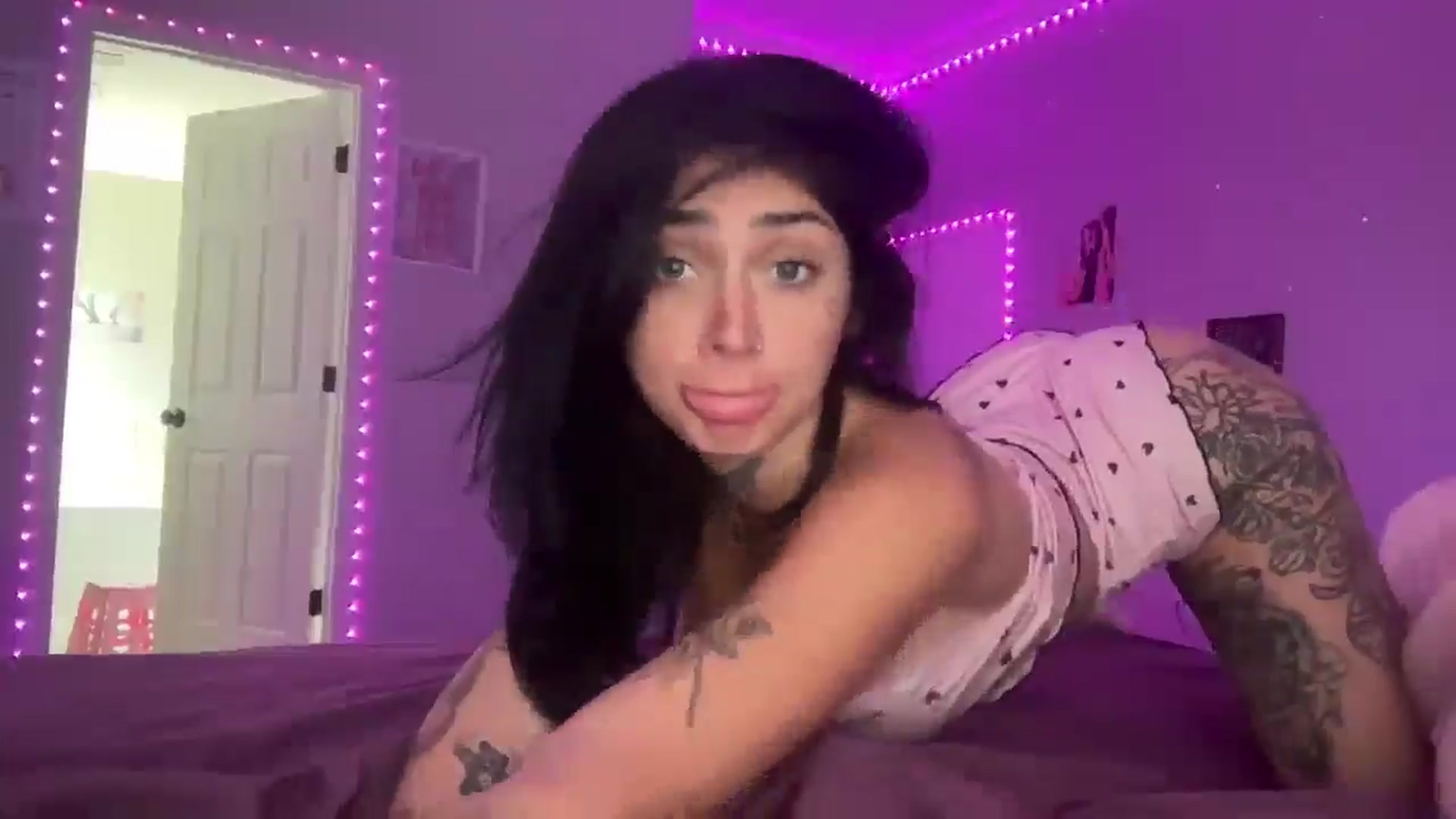 Gallery image thumbnail from JazmineJadexo's myfreecams stream on, 08/01/2025, 16:12 image 19 of 20