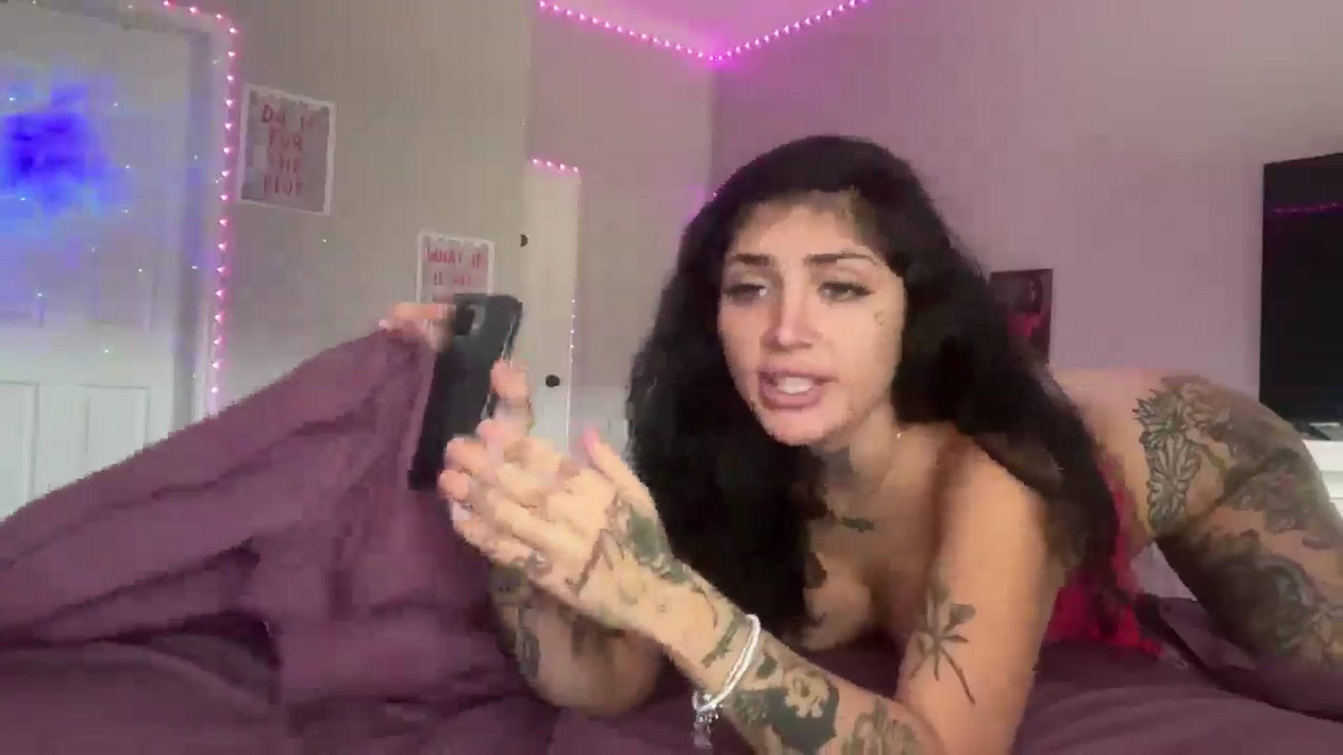 Gallery image thumbnail from JazmineJadexo's myfreecams stream on, 08/08/2025, 16:33 image 15 of 20