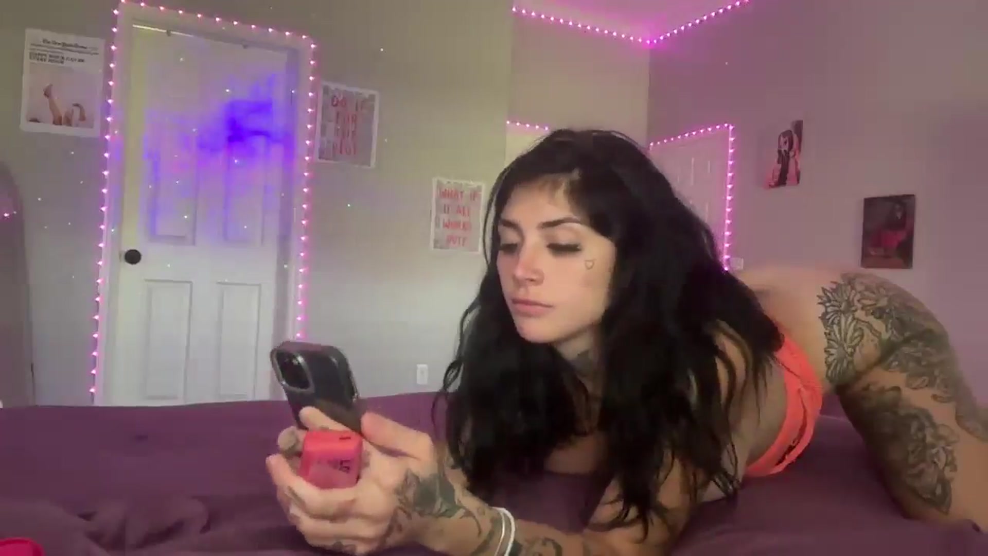 Gallery image thumbnail from JazmineJadexo's myfreecams stream on, 08/08/2025, 18:55 image 2 of 20