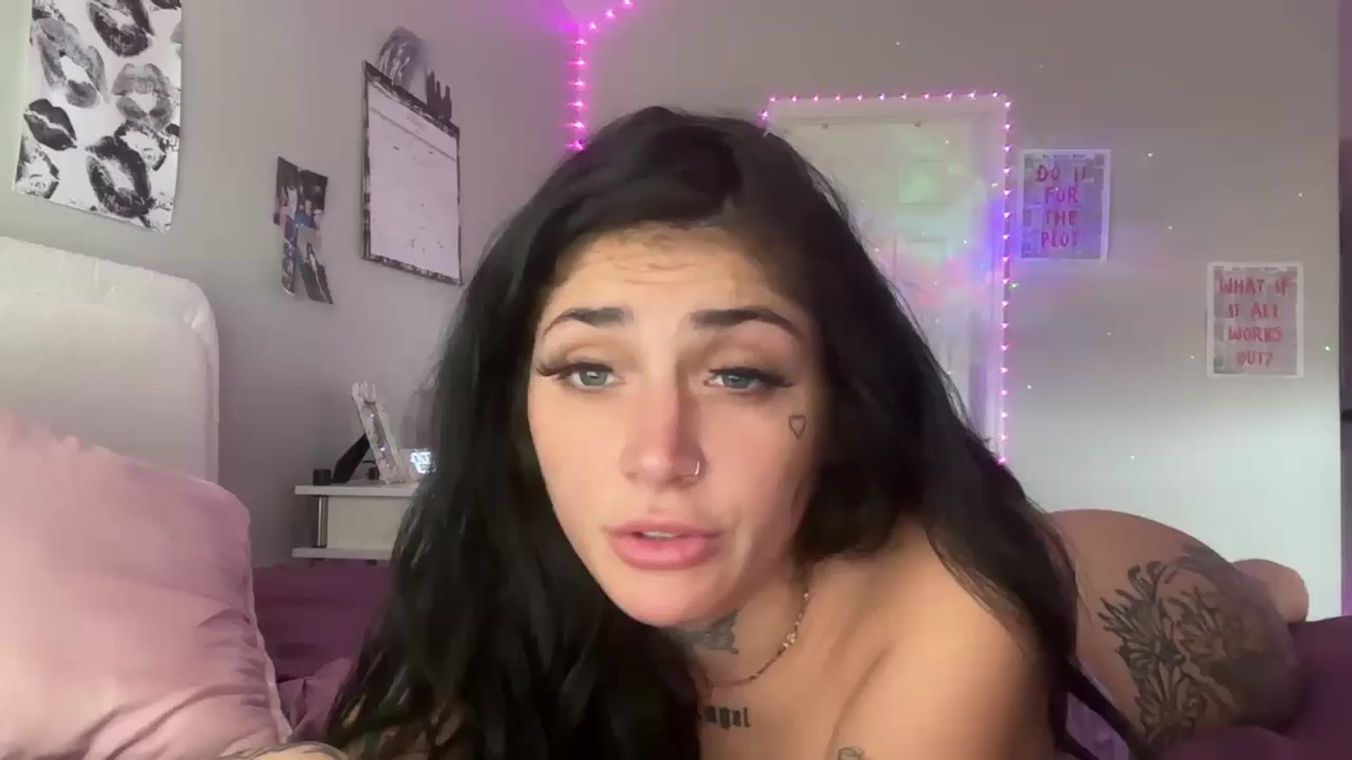 Gallery image thumbnail from JazmineJadexo's myfreecams stream on, 08/11/2025, 18:08 image 1 of 20