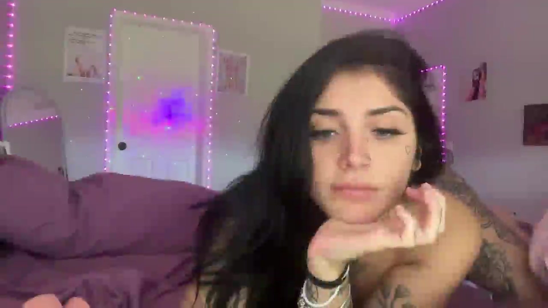 Gallery image thumbnail from JazmineJadexo's myfreecams stream on, 08/13/2025, 15:44 image 10 of 20