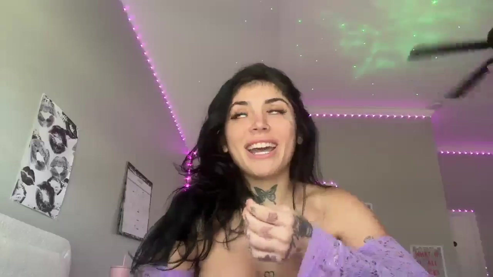 Gallery image thumbnail from JazmineJadexo's myfreecams stream on, 08/18/2025, 17:28 image 14 of 20