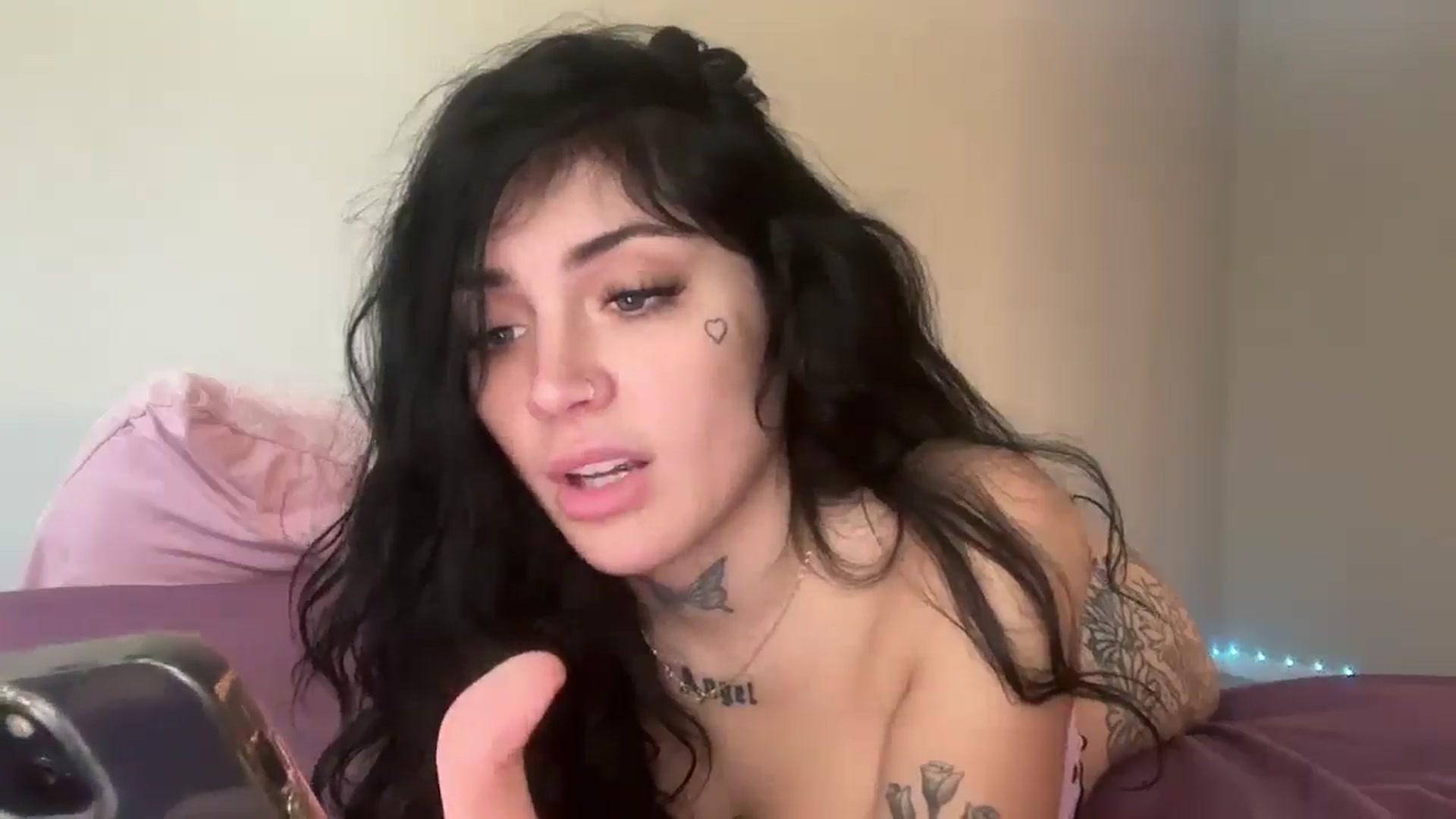Gallery image thumbnail from JazmineJadexo's myfreecams stream on, 11/14/2025, 15:51 image 19 of 20