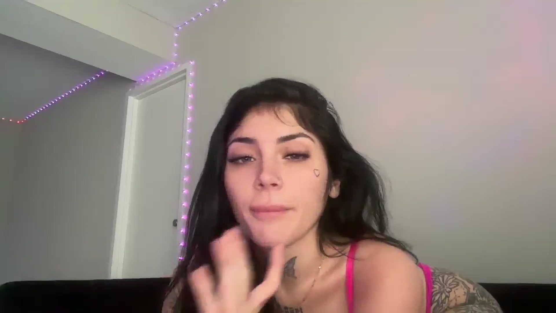 Gallery image thumbnail from JazmineJadexo's myfreecams stream on, 12/10/2025, 15:36 image 2 of 20