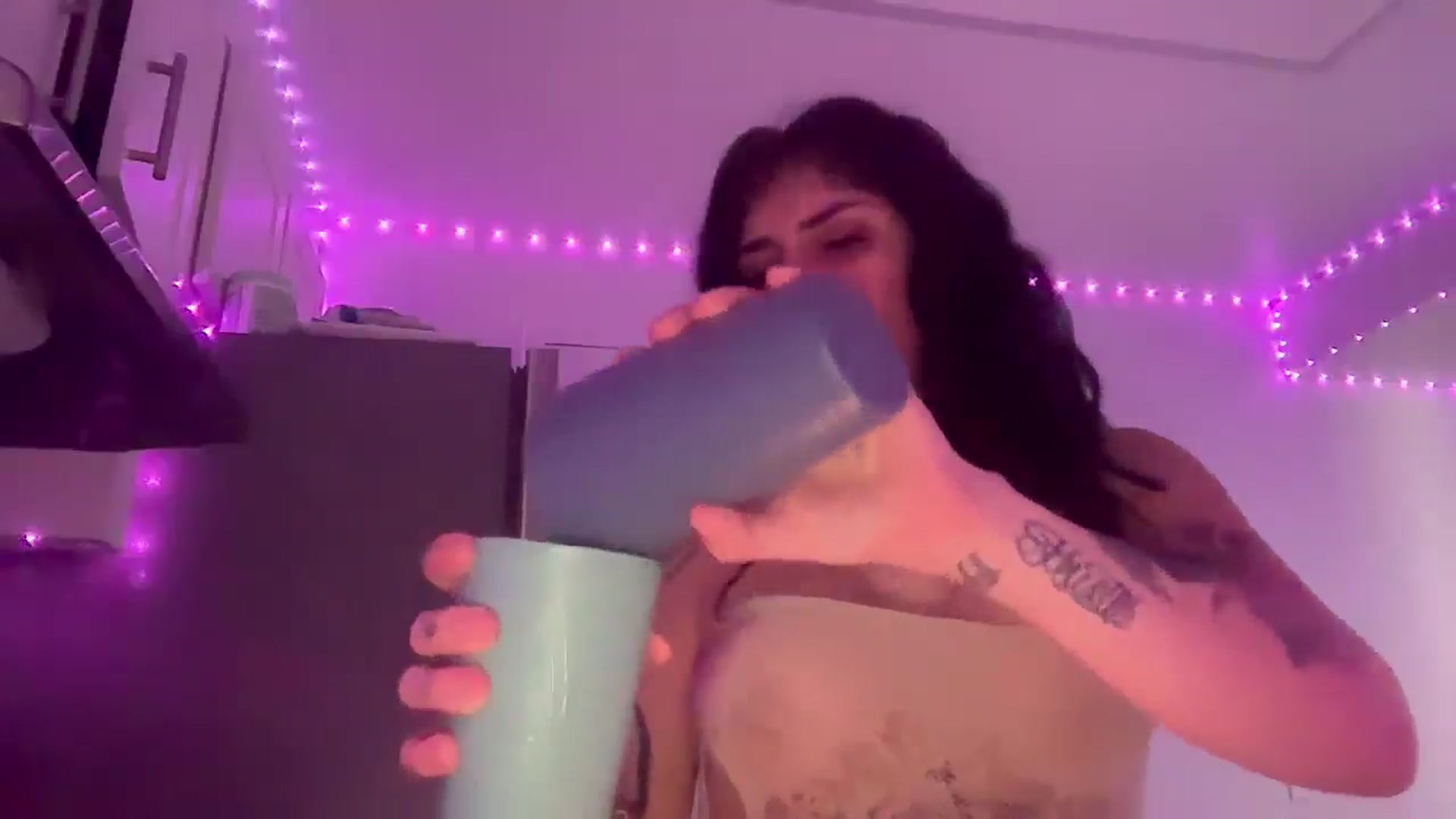 Gallery image thumbnail from JazmineJadexo's myfreecams stream on, 12/19/2025, 17:04 image 9 of 20