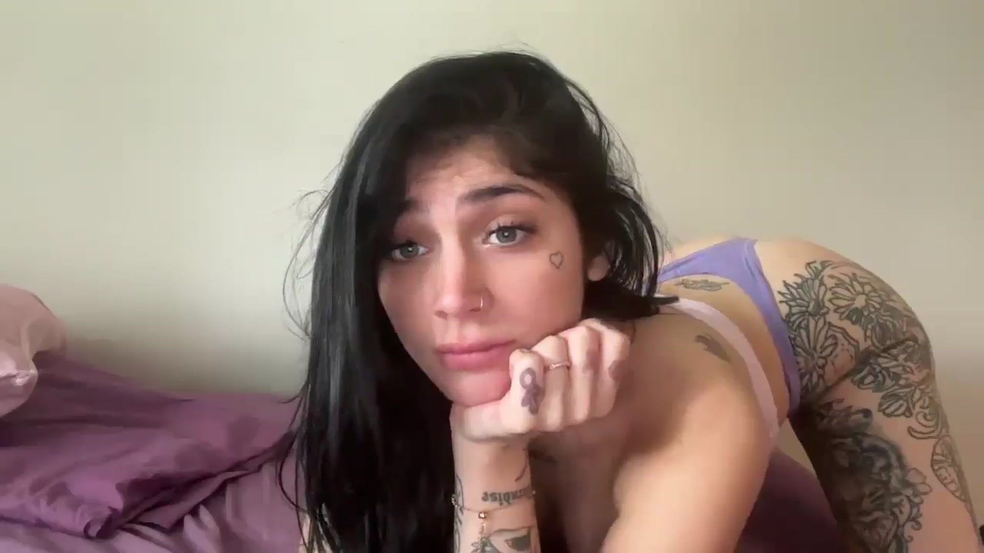 Gallery image thumbnail from JazmineJadexo's myfreecams stream on, 01/09/2026, 16:07 image 4 of 20