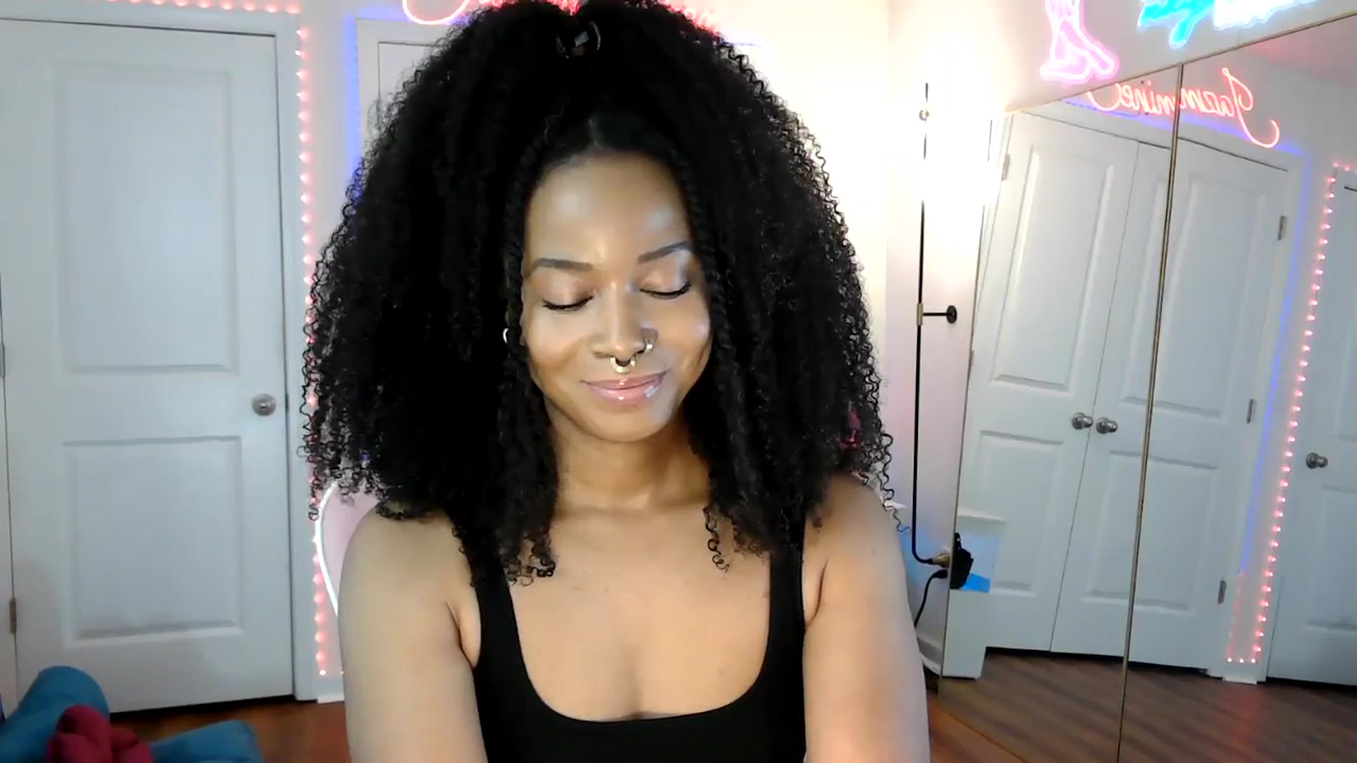 Gallery image thumbnail from Jazminefox's myfreecams stream on, 05/06/2026, 17:38 image 11 of 20