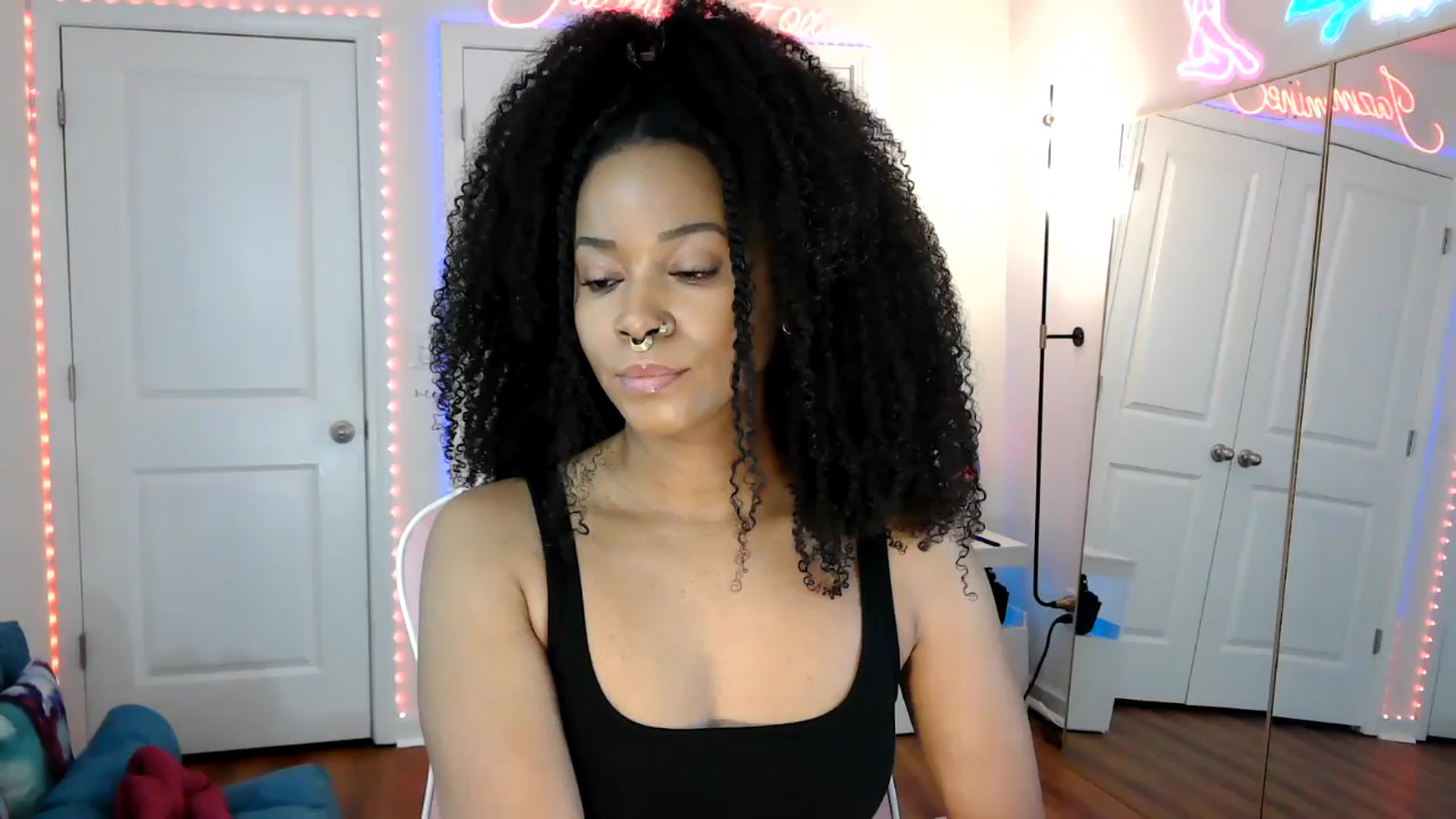 Gallery image thumbnail from Jazminefox's myfreecams stream on, 05/06/2026, 17:38 image 2 of 20