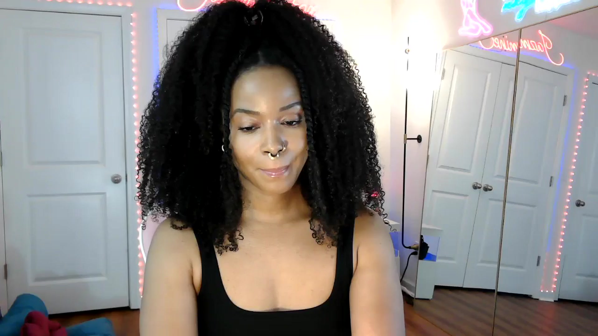 Gallery image thumbnail from Jazminefox's myfreecams stream on, 05/06/2026, 17:38 image 13 of 20
