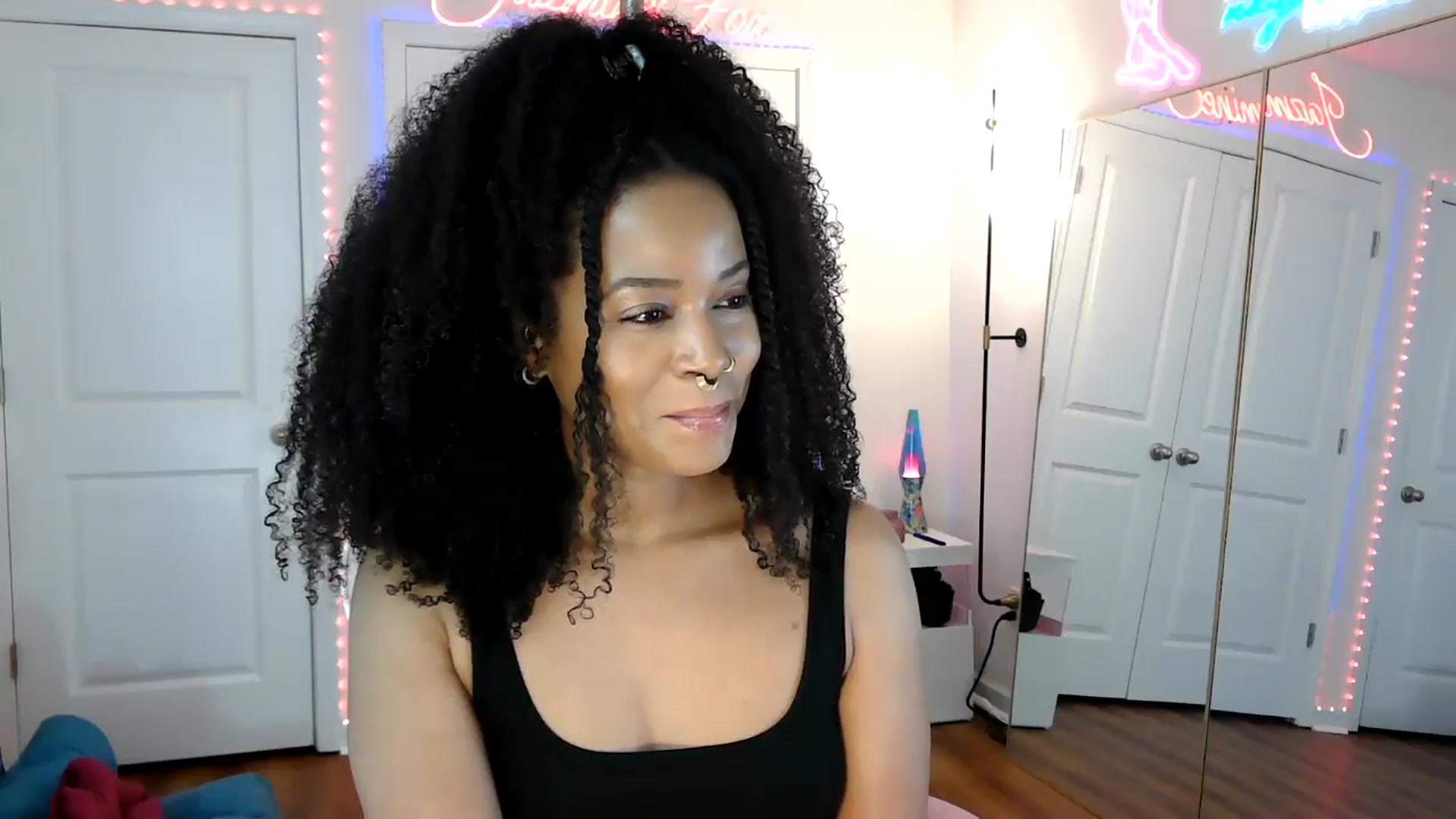 Gallery image thumbnail from Jazminefox's myfreecams stream on, 05/06/2026, 17:38 image 15 of 20