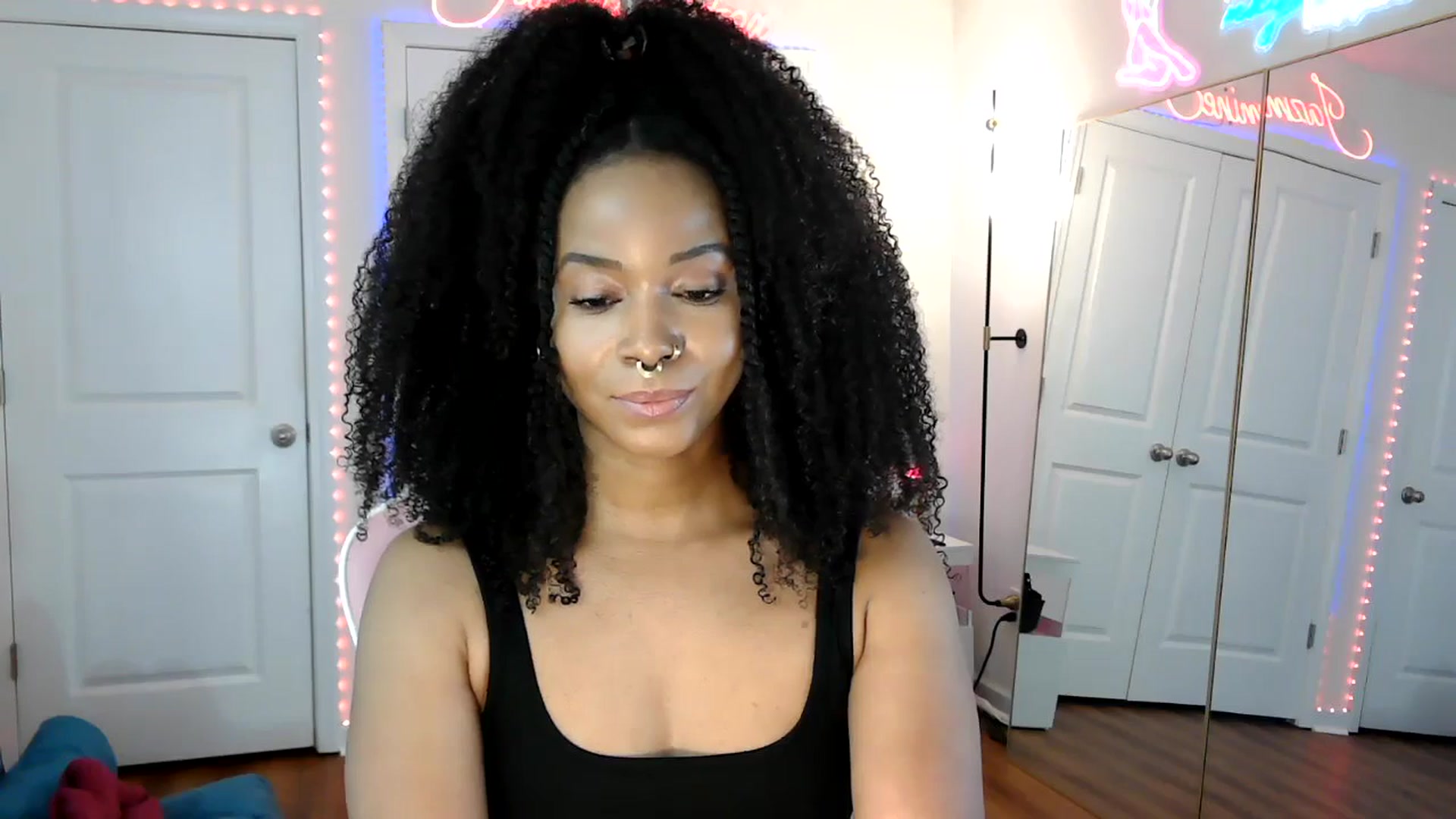 Gallery image thumbnail from Jazminefox's myfreecams stream on, 05/06/2026, 17:38 image 12 of 20
