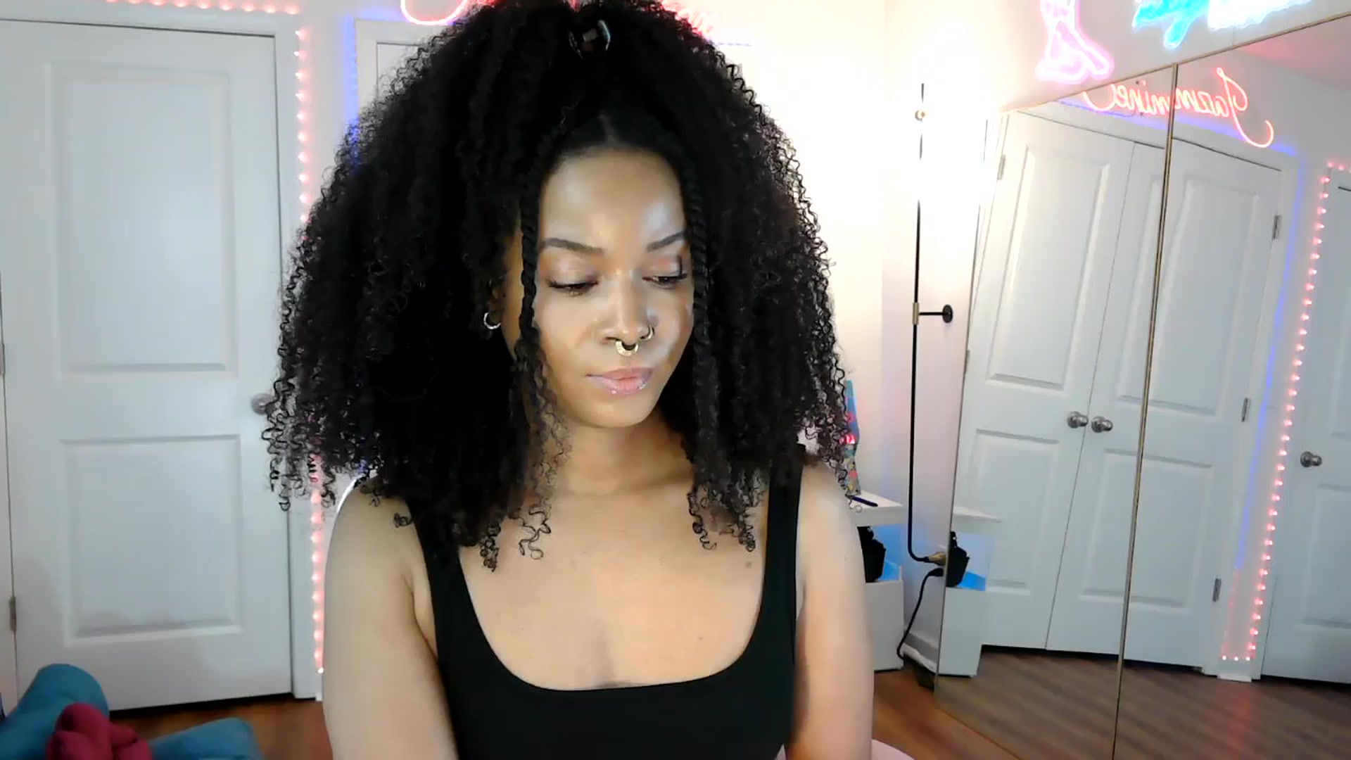 Gallery image thumbnail from Jazminefox's myfreecams stream on, 05/06/2026, 17:38 image 8 of 20