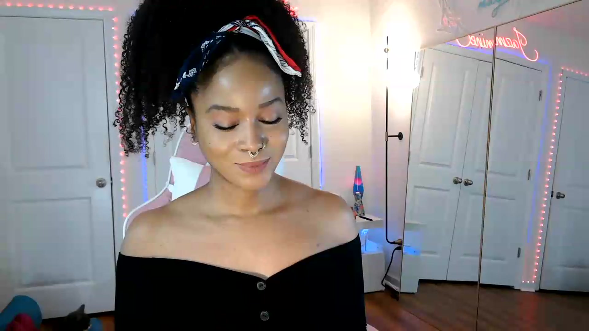 Gallery image thumbnail from Jazminefox's myfreecams stream on, 05/12/2026, 19:52 image 11 of 20