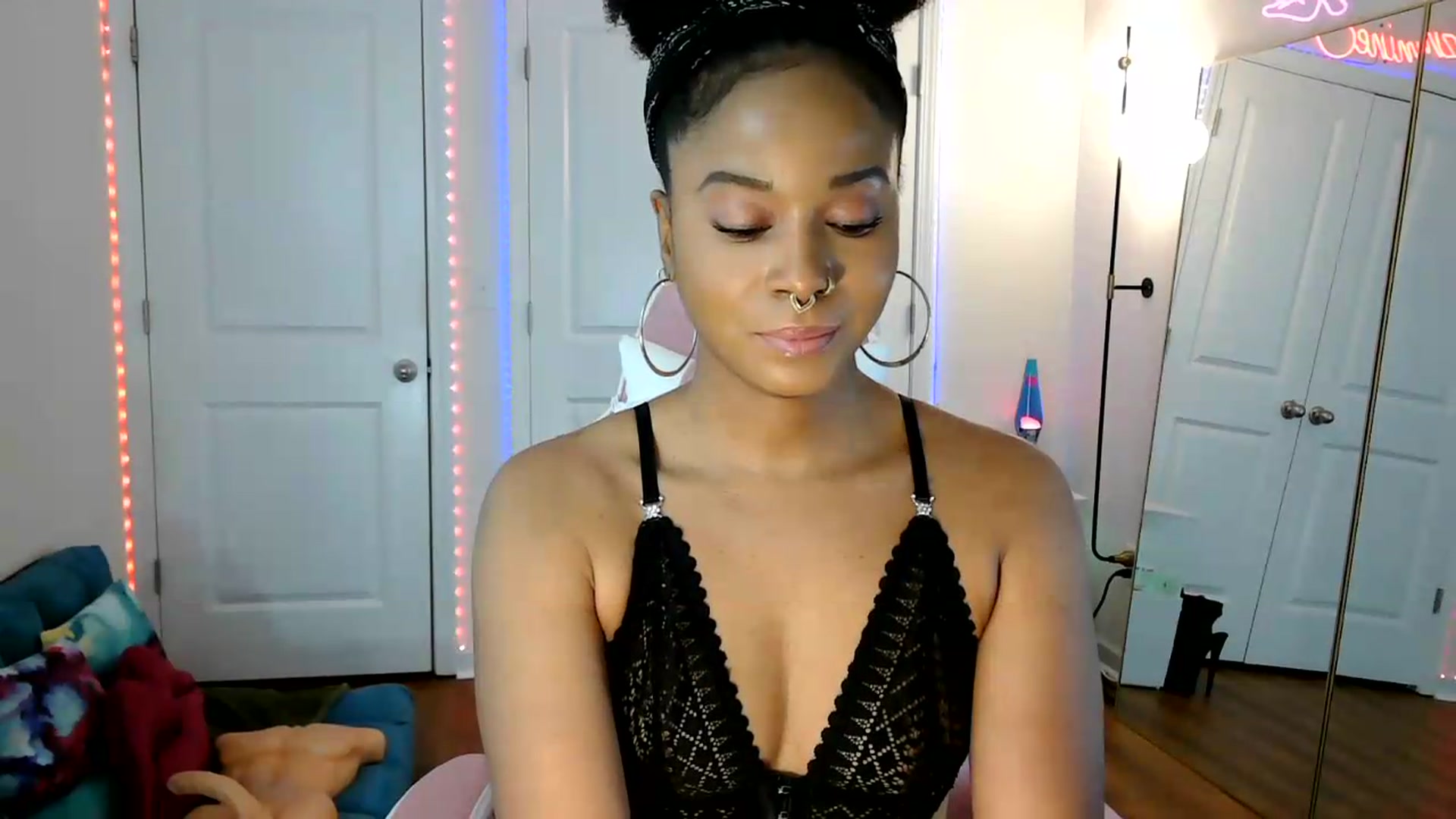 Gallery image thumbnail from Jazminefox's myfreecams stream on, 05/23/2026, 19:14 image 20 of 20