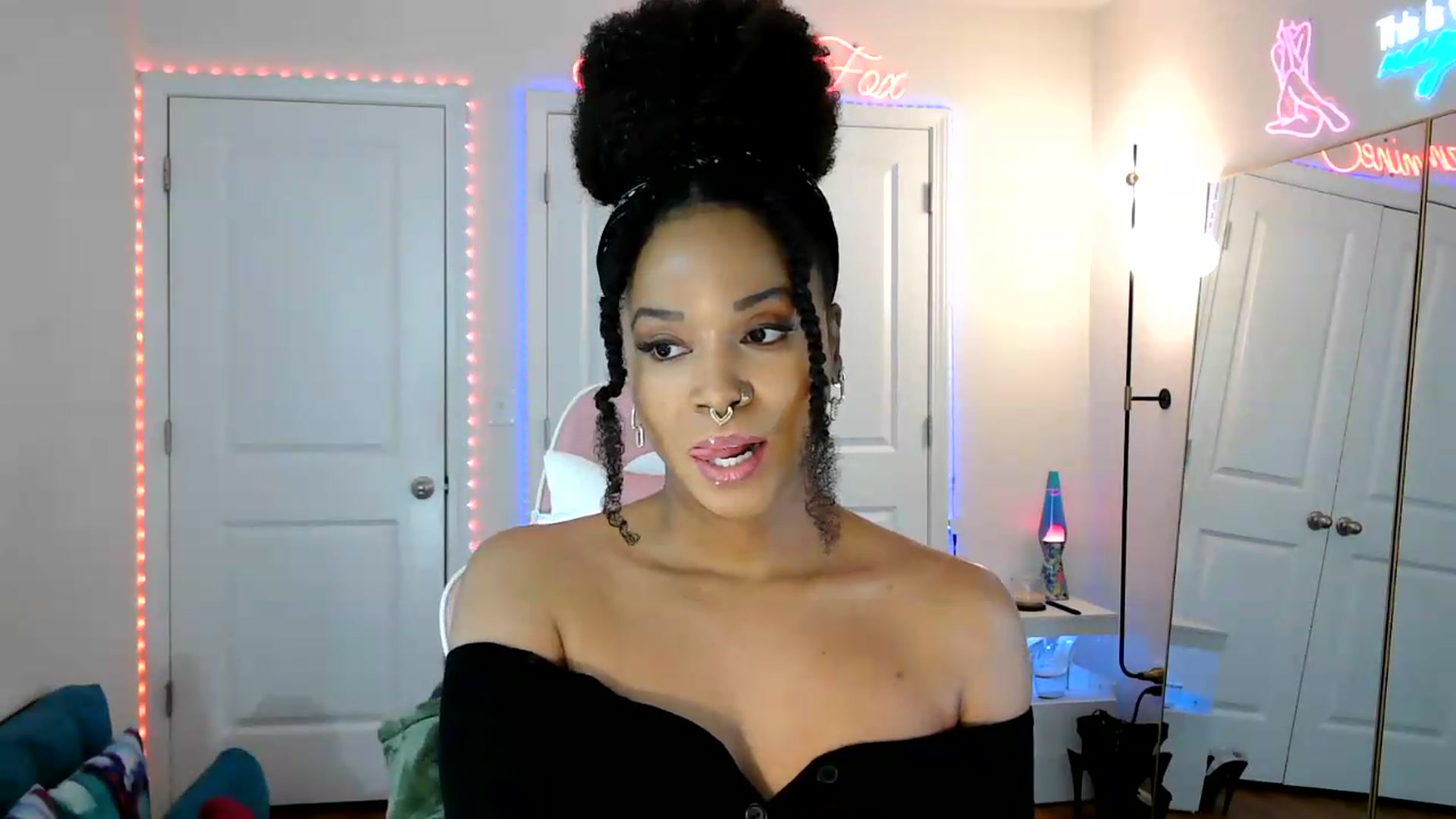 Gallery image thumbnail from Jazminefox's myfreecams stream on, 06/01/2026, 17:52 image 14 of 20