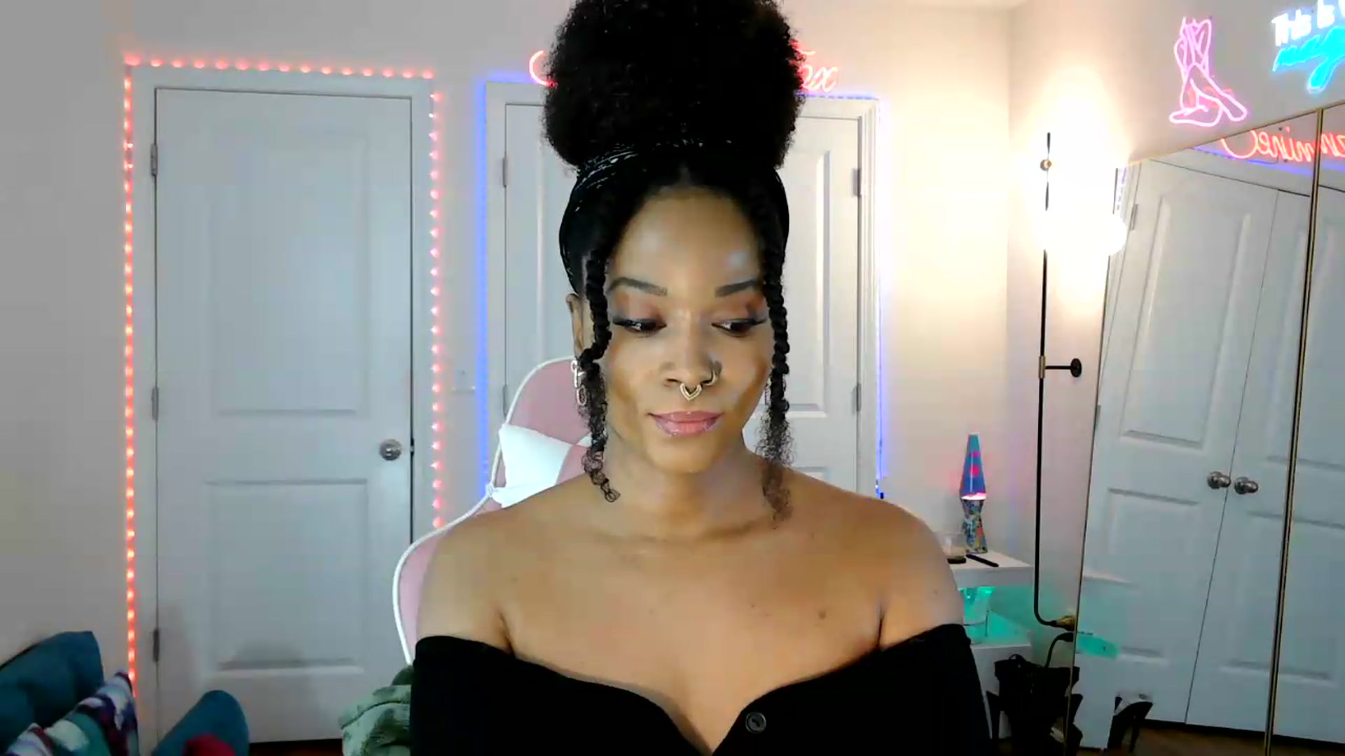 Gallery image thumbnail from Jazminefox's myfreecams stream on, 06/01/2026, 17:52 image 15 of 20