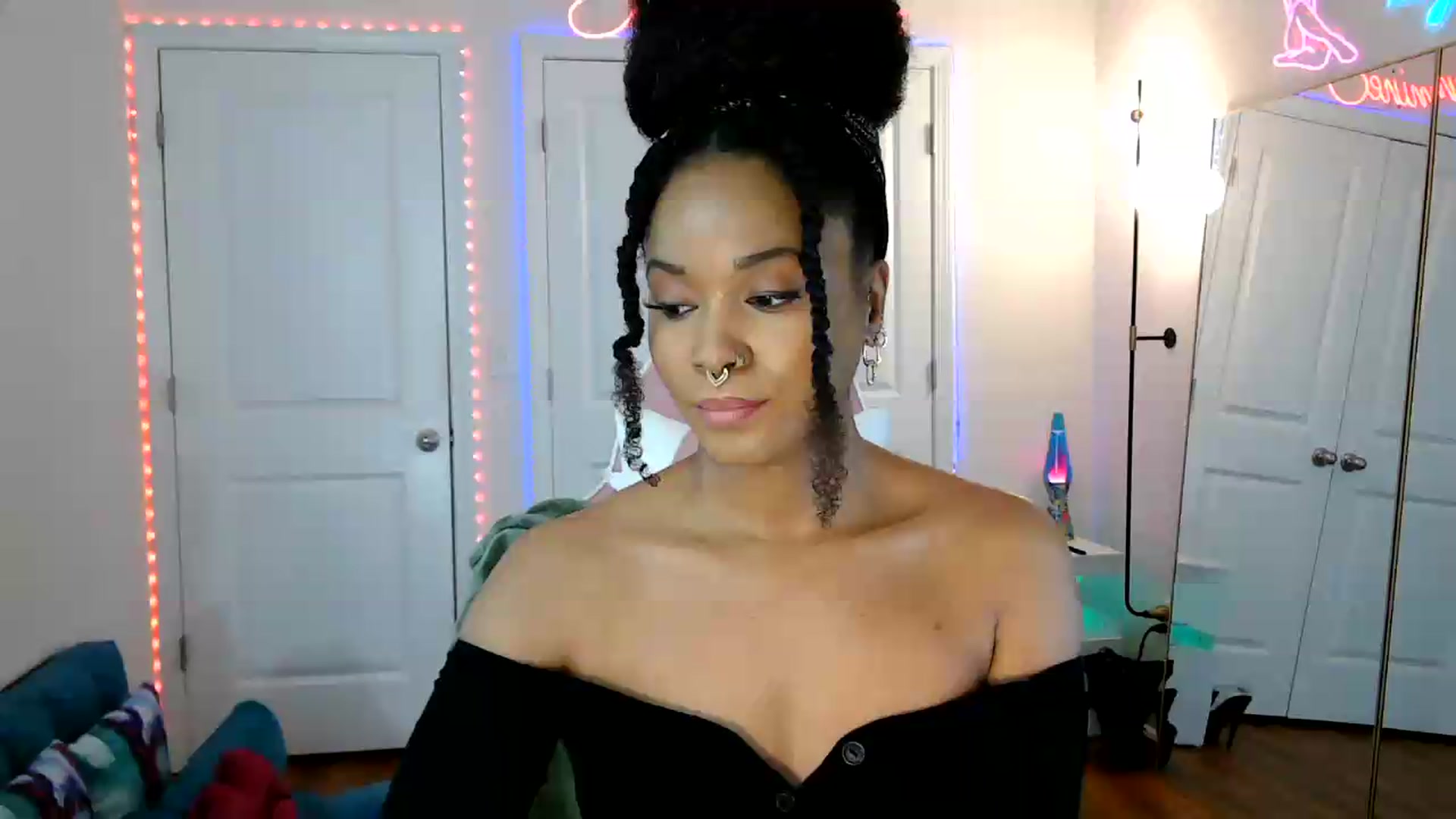 Gallery image thumbnail from Jazminefox's myfreecams stream on, 06/01/2026, 17:52 image 3 of 20