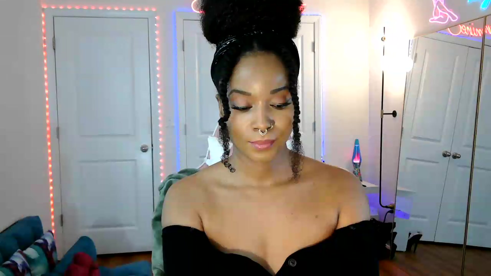 Gallery image thumbnail from Jazminefox's myfreecams stream on, 06/01/2026, 17:52 image 5 of 20