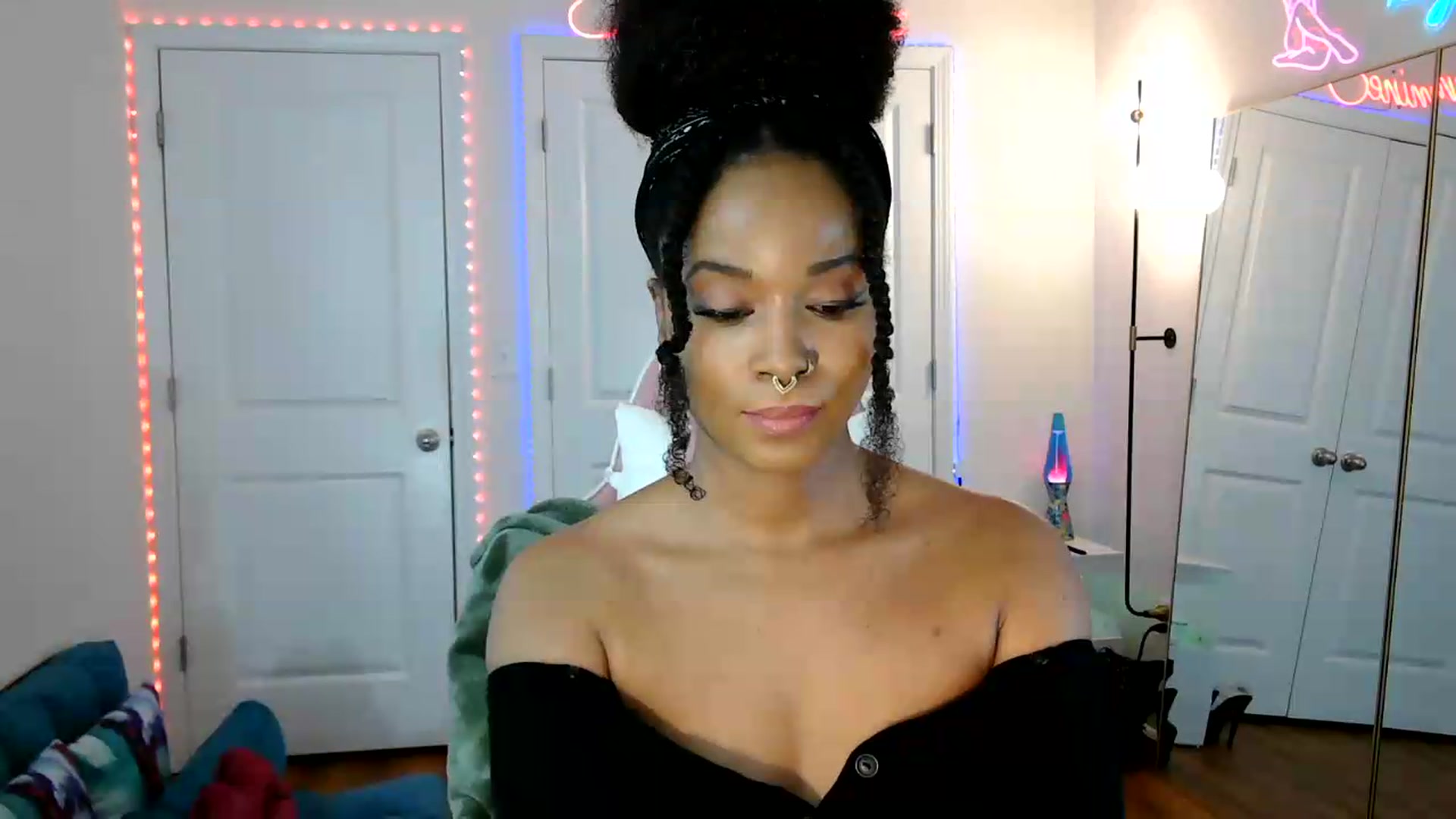 Gallery image thumbnail from Jazminefox's myfreecams stream on, 06/01/2026, 17:52 image 4 of 20