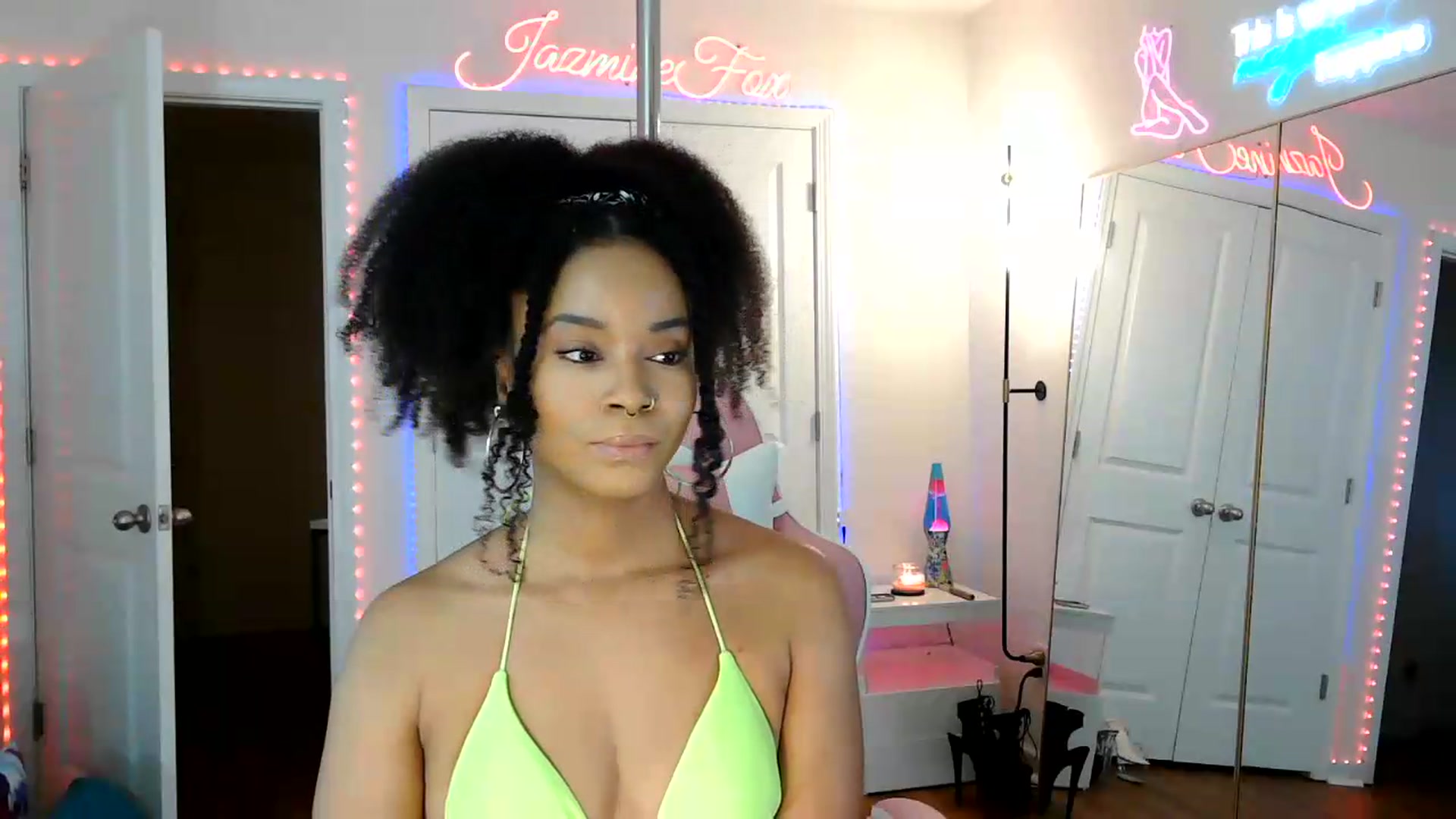 Gallery image thumbnail from Jazminefox's myfreecams stream on, 06/18/2026, 19:58 image 2 of 20