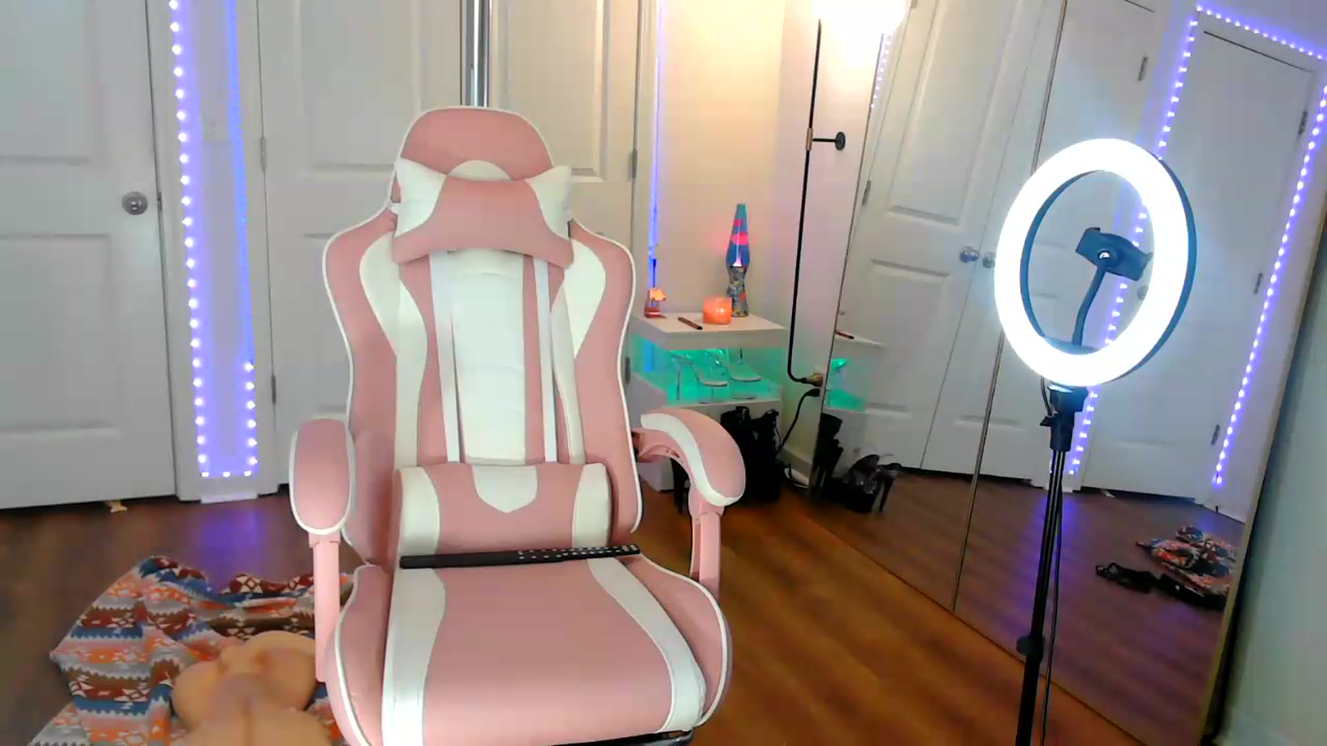 Gallery image thumbnail from Jazminefox's myfreecams stream on, 07/08/2026, 02:11 image 19 of 20
