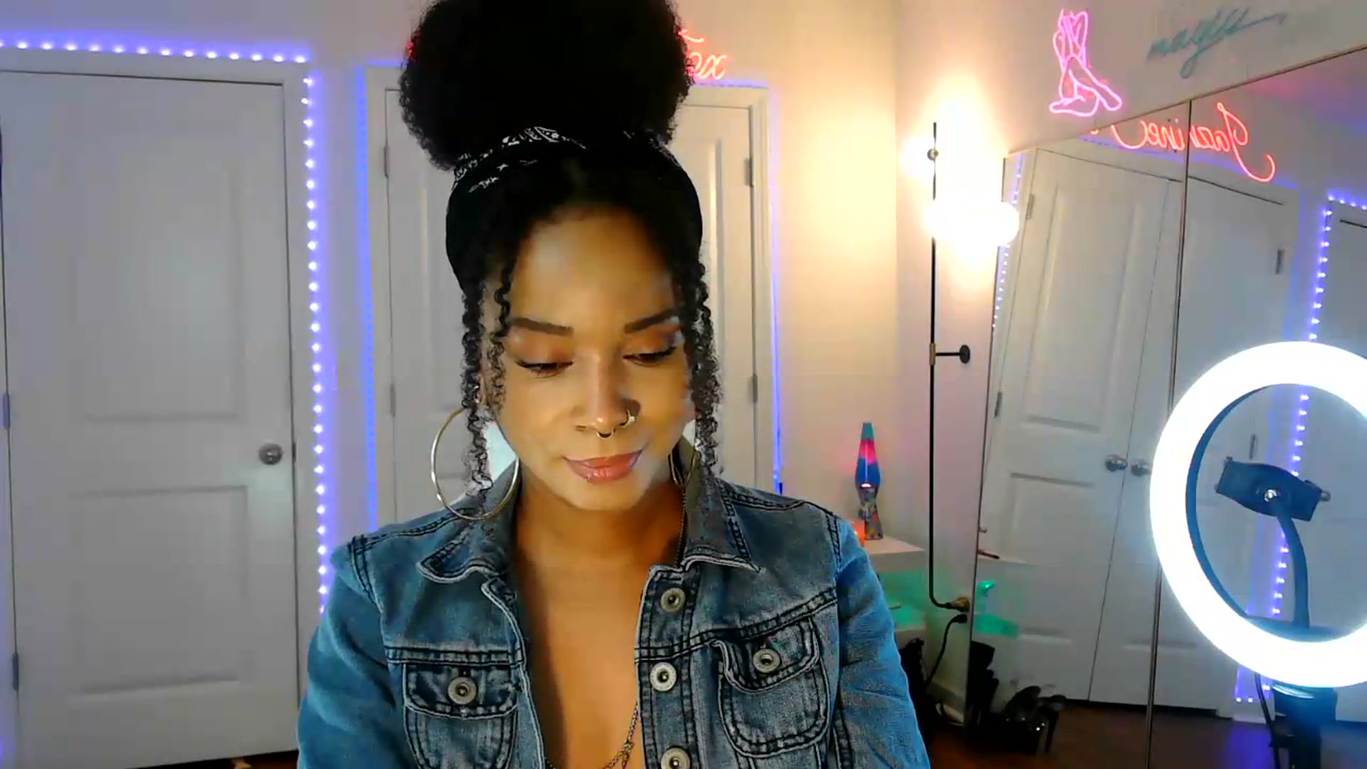 Gallery image thumbnail from Jazminefox's myfreecams stream on, 07/08/2026, 03:19 image 9 of 20