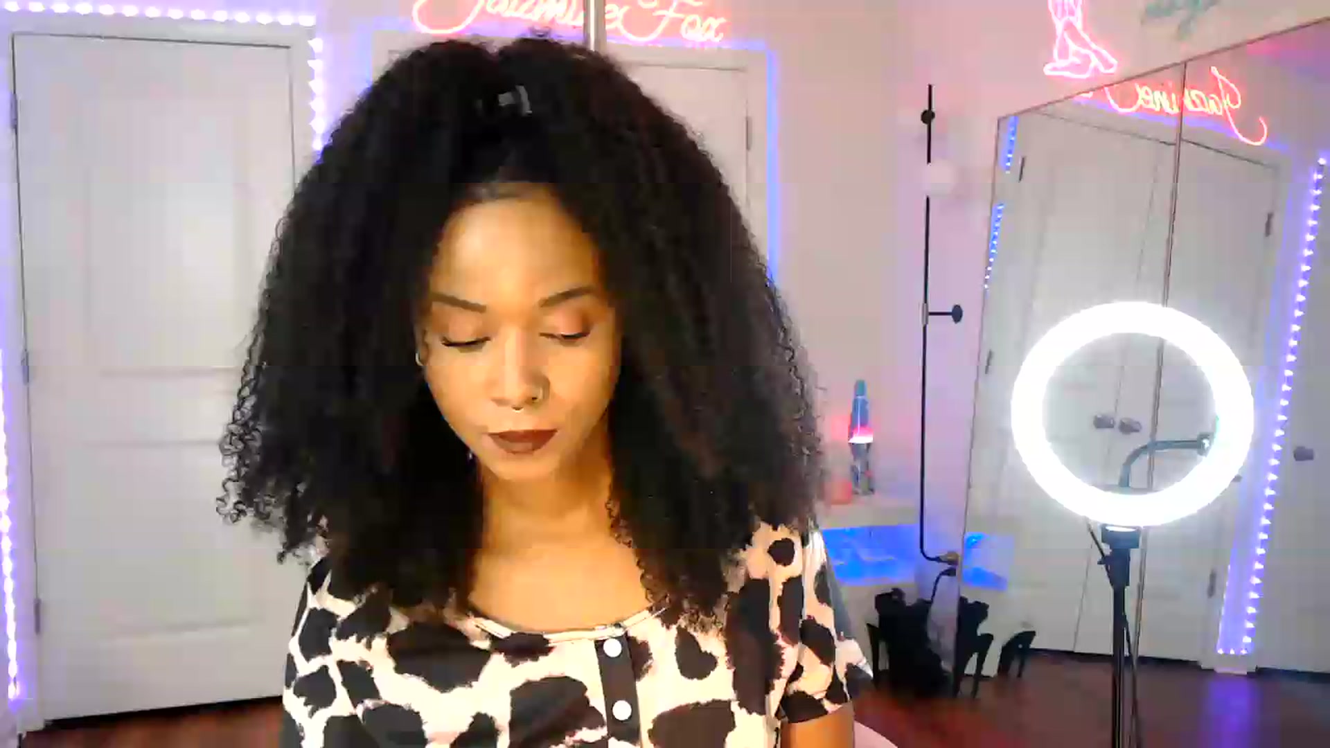 Gallery image thumbnail from Jazminefox's myfreecams stream on, 07/11/2026, 22:17 image 1 of 20
