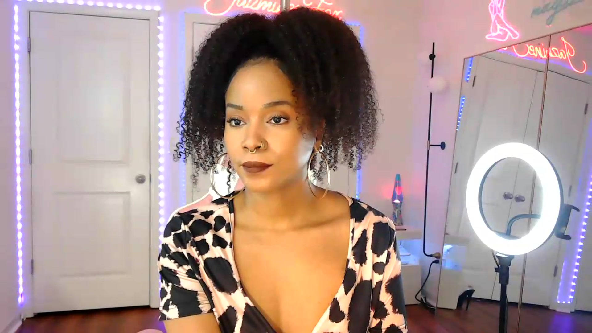 Gallery image thumbnail from Jazminefox's myfreecams stream on, 07/11/2026, 23:46 image 16 of 20