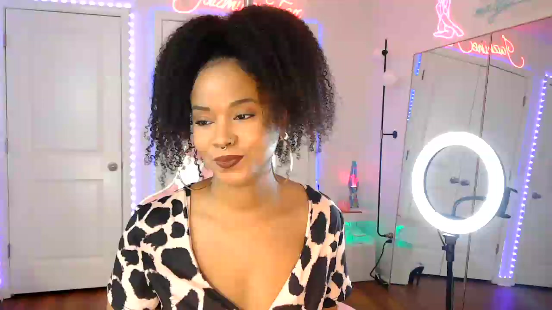 Gallery image thumbnail from Jazminefox's myfreecams stream on, 07/11/2026, 23:46 image 1 of 20