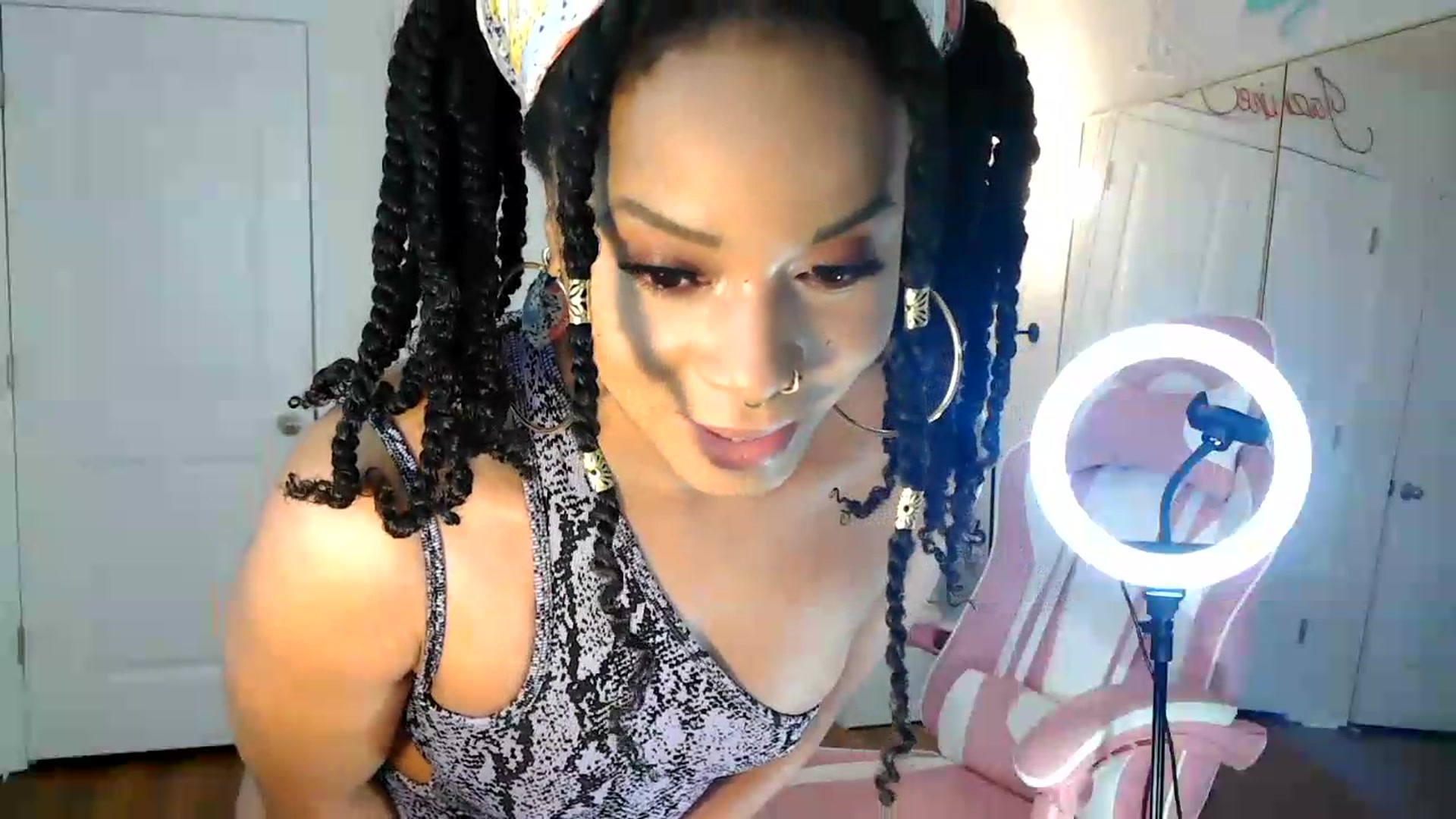 Gallery image thumbnail from Jazminefox's myfreecams stream on, 07/15/2026, 23:07 image 3 of 20