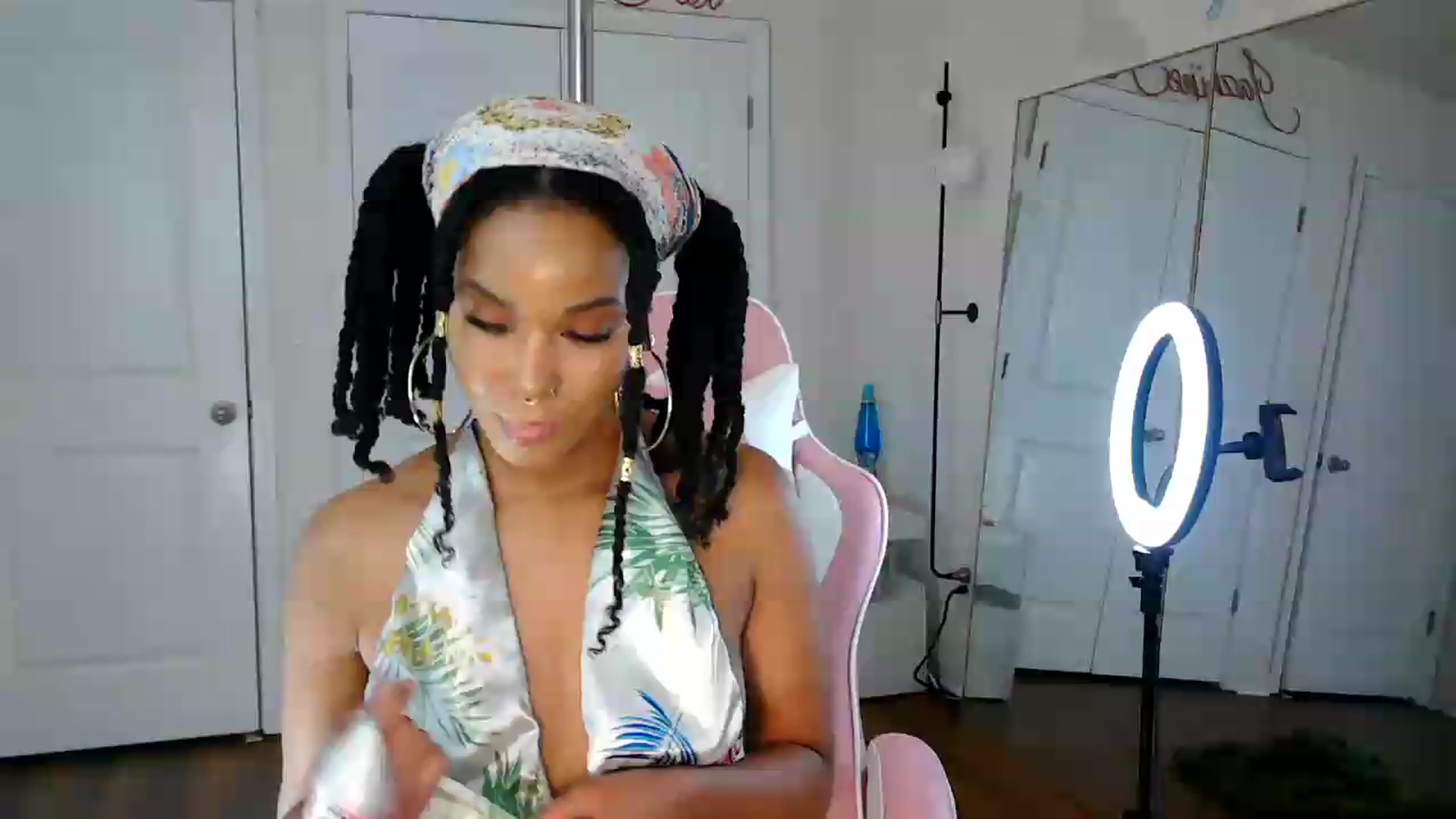 Gallery image thumbnail from Jazminefox's myfreecams stream on, 07/16/2026, 01:48 image 20 of 20