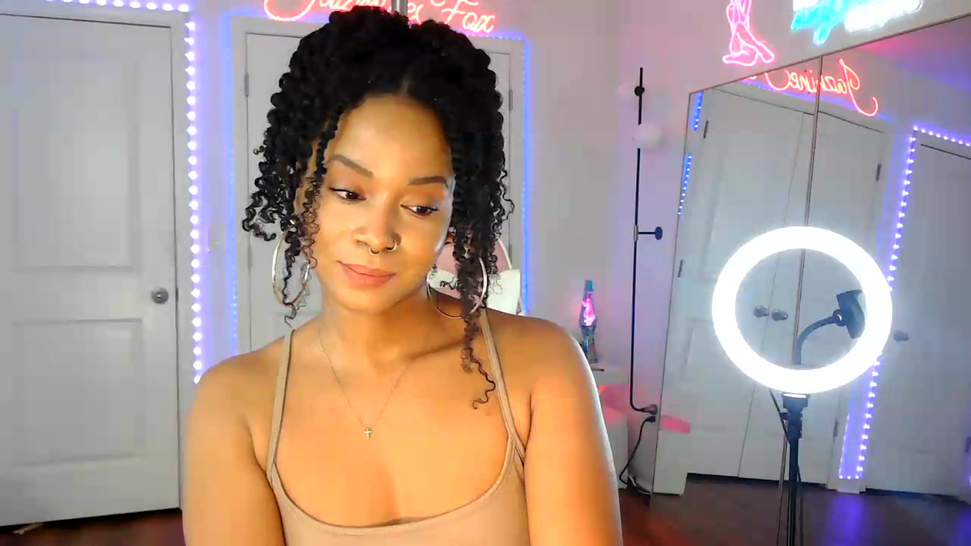 Gallery image thumbnail from Jazminefox's myfreecams stream on, 07/17/2026, 21:08 image 12 of 20