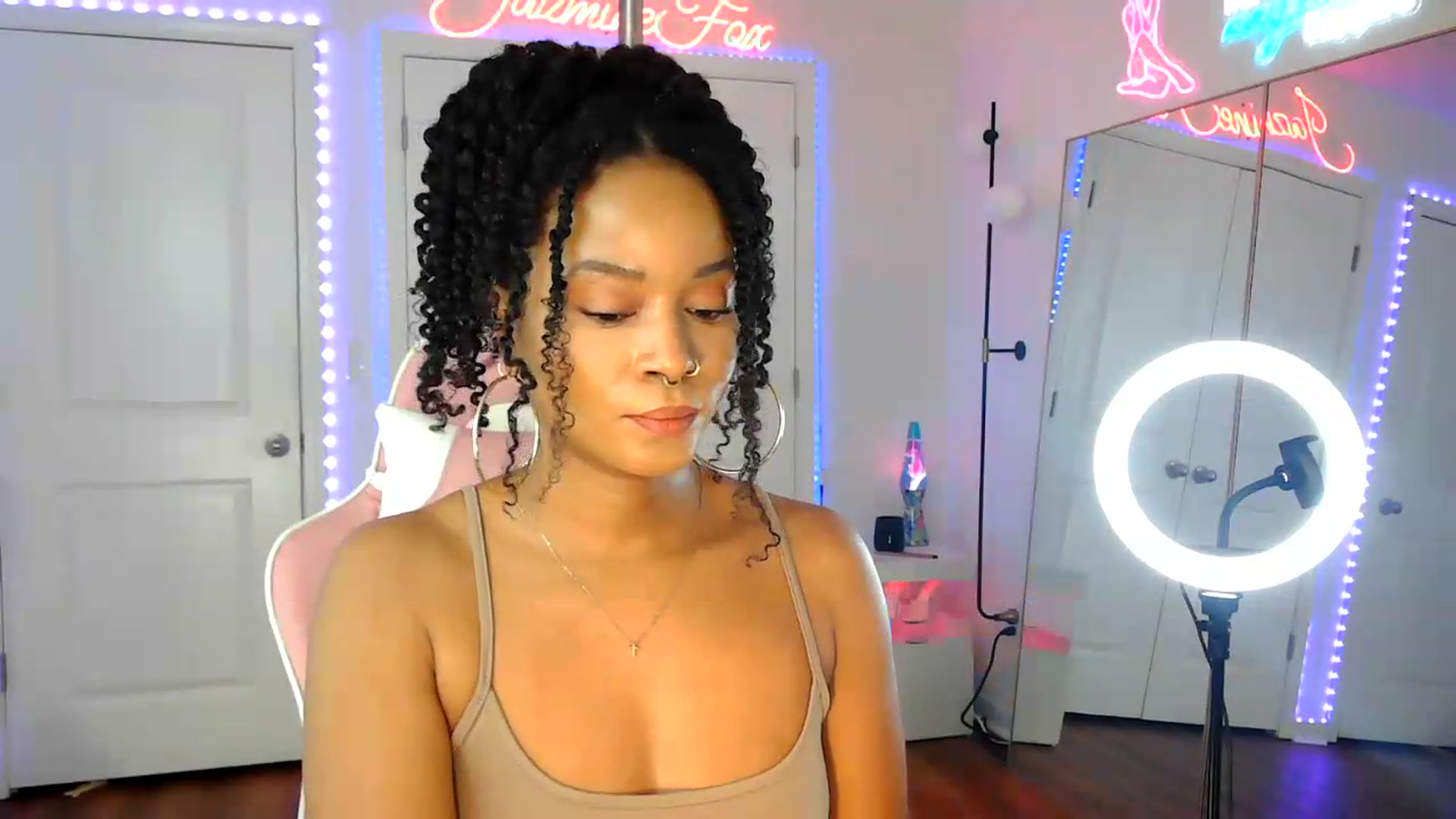Gallery image thumbnail from Jazminefox's myfreecams stream on, 07/17/2026, 21:08 image 8 of 20