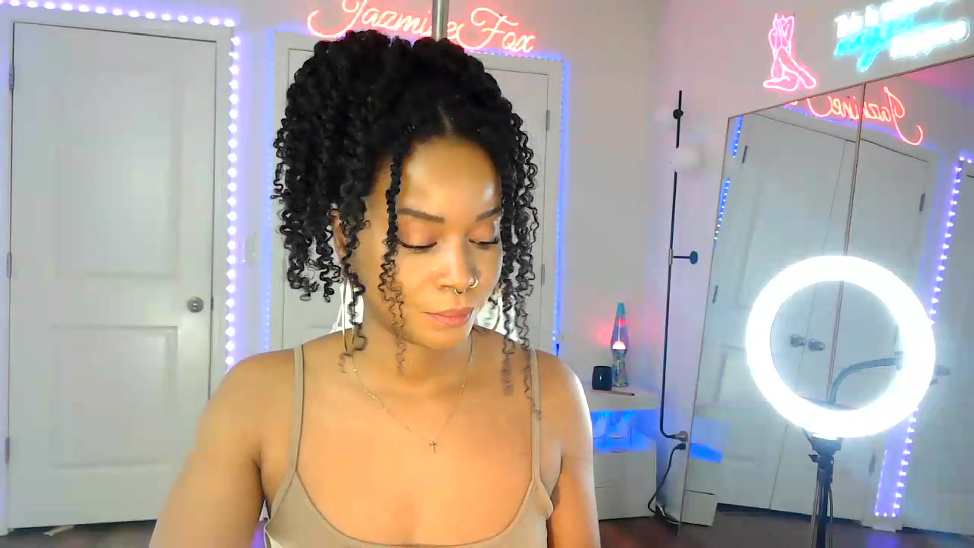 Gallery image thumbnail from Jazminefox's myfreecams stream on, 07/17/2026, 22:26 image 18 of 20
