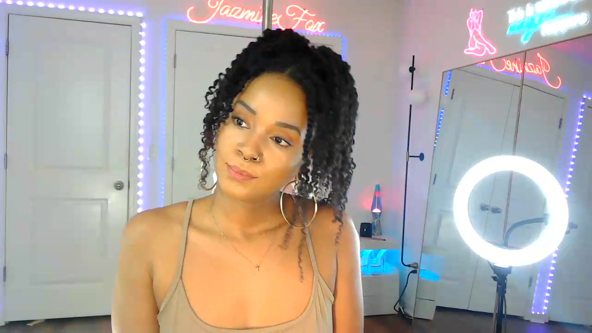 Gallery image thumbnail from Jazminefox's myfreecams stream on, 07/17/2026, 22:26 image 15 of 20