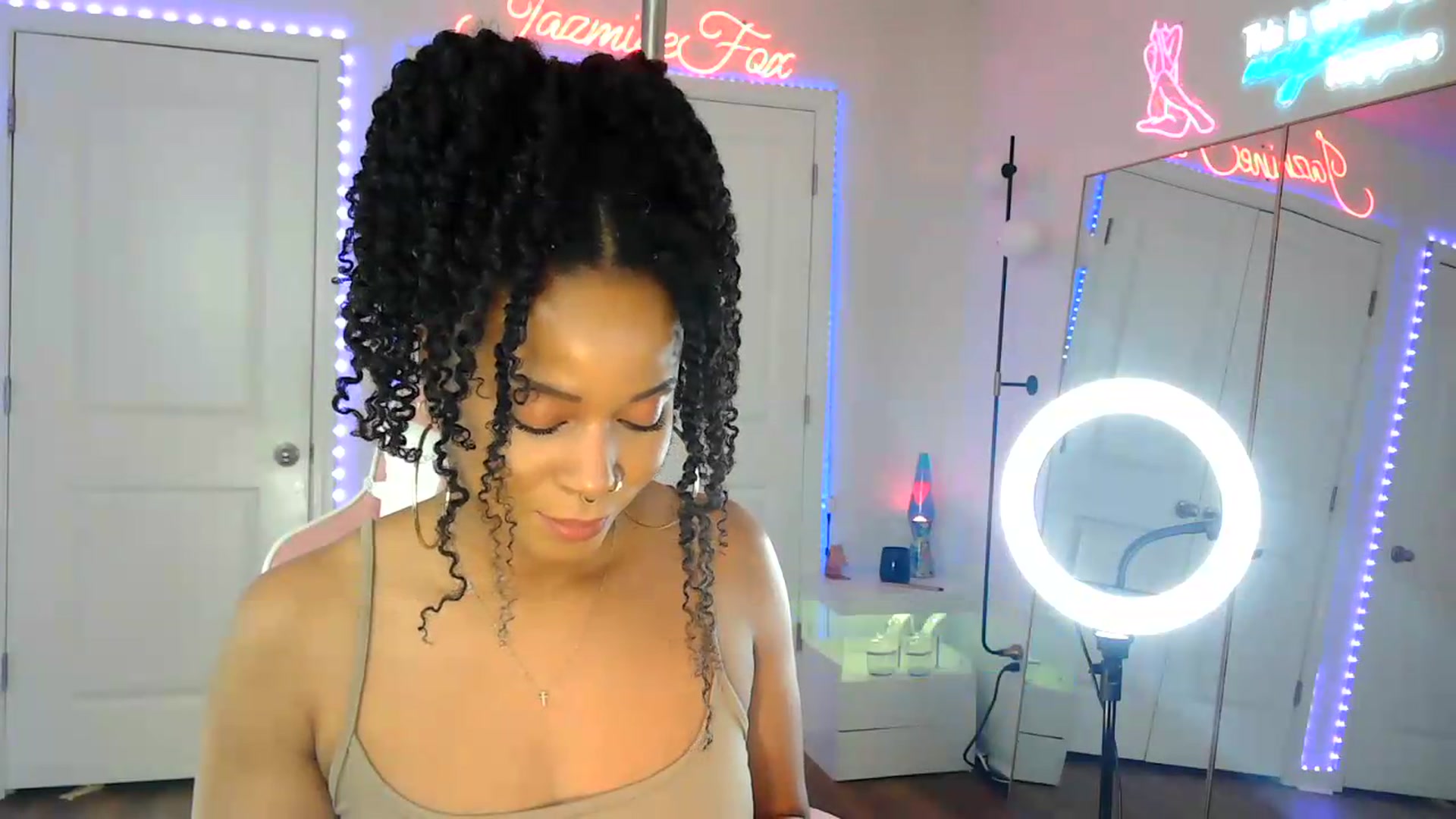 Gallery image thumbnail from Jazminefox's myfreecams stream on, 07/17/2026, 22:26 image 2 of 20