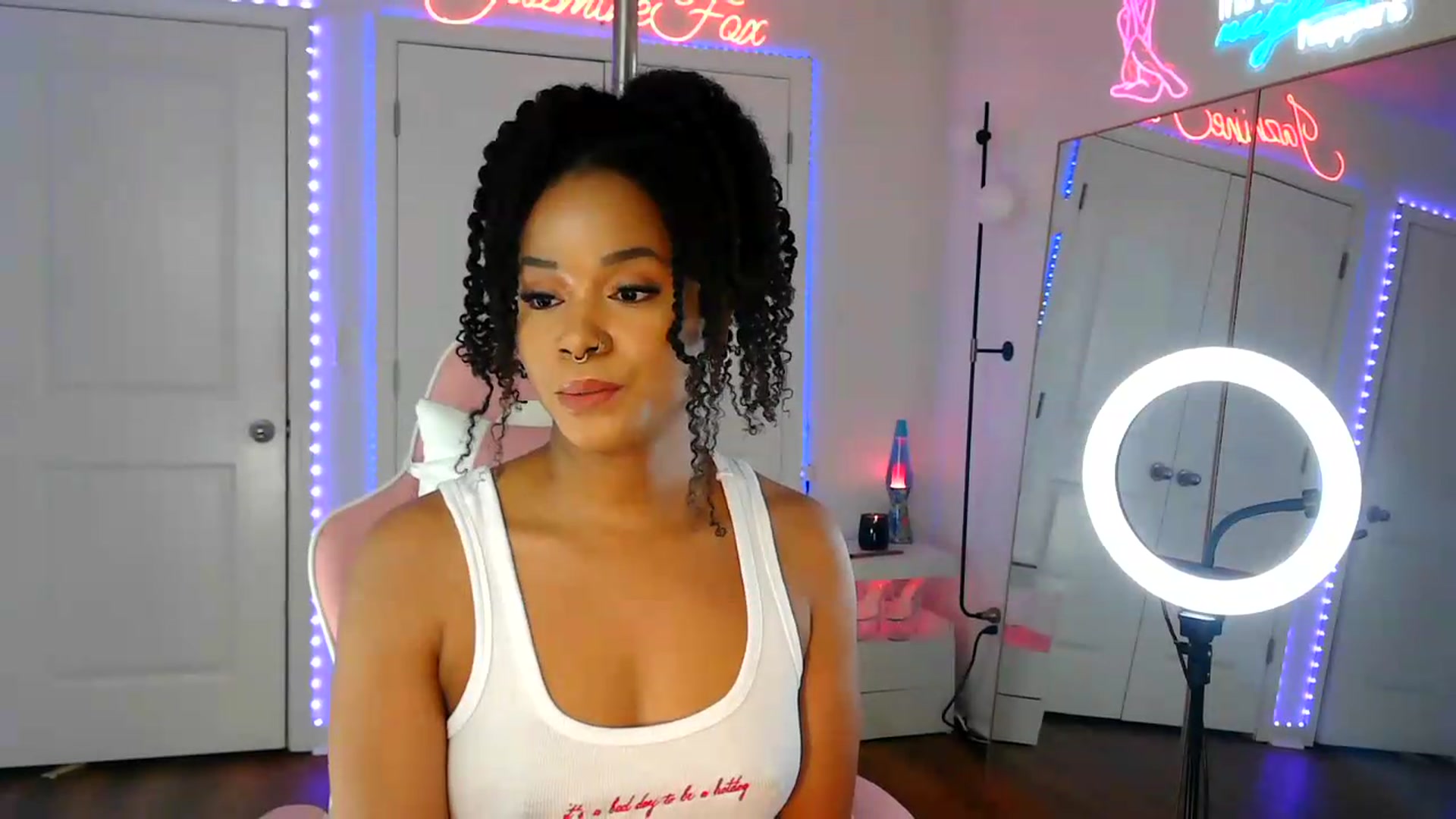 Gallery image thumbnail from Jazminefox's myfreecams stream on, 07/18/2026, 20:32 image 10 of 20