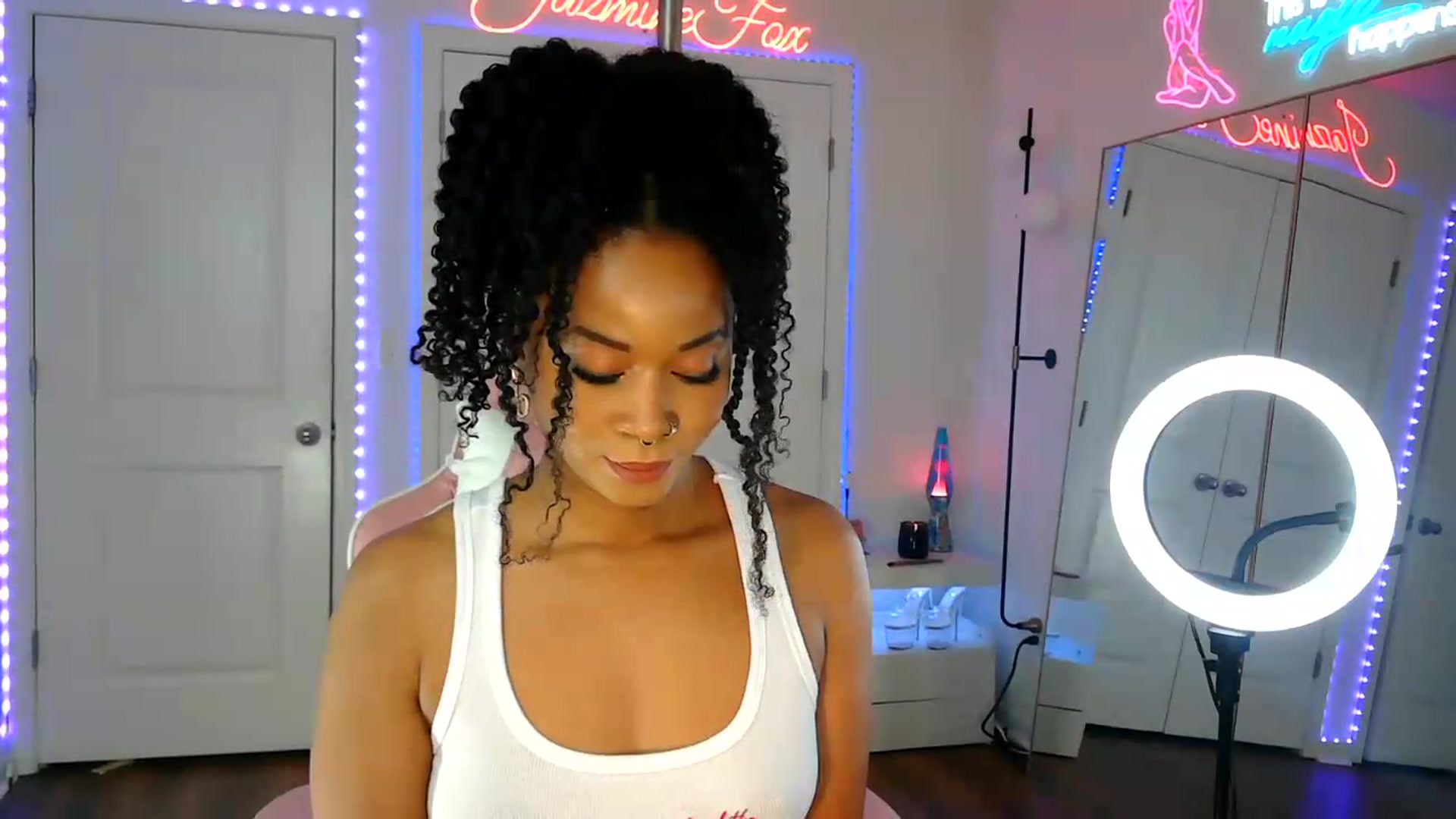 Gallery image thumbnail from Jazminefox's myfreecams stream on, 07/18/2026, 20:32 image 19 of 20