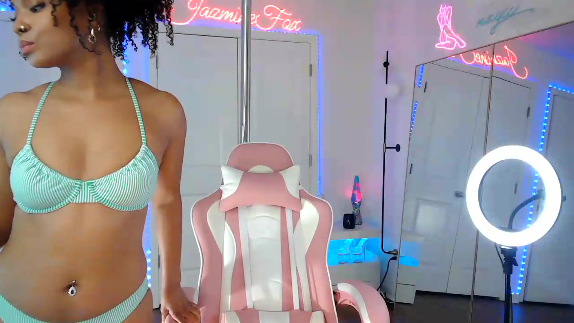 Gallery image thumbnail from Jazminefox's myfreecams stream on, 07/22/2026, 22:09 image 20 of 20
