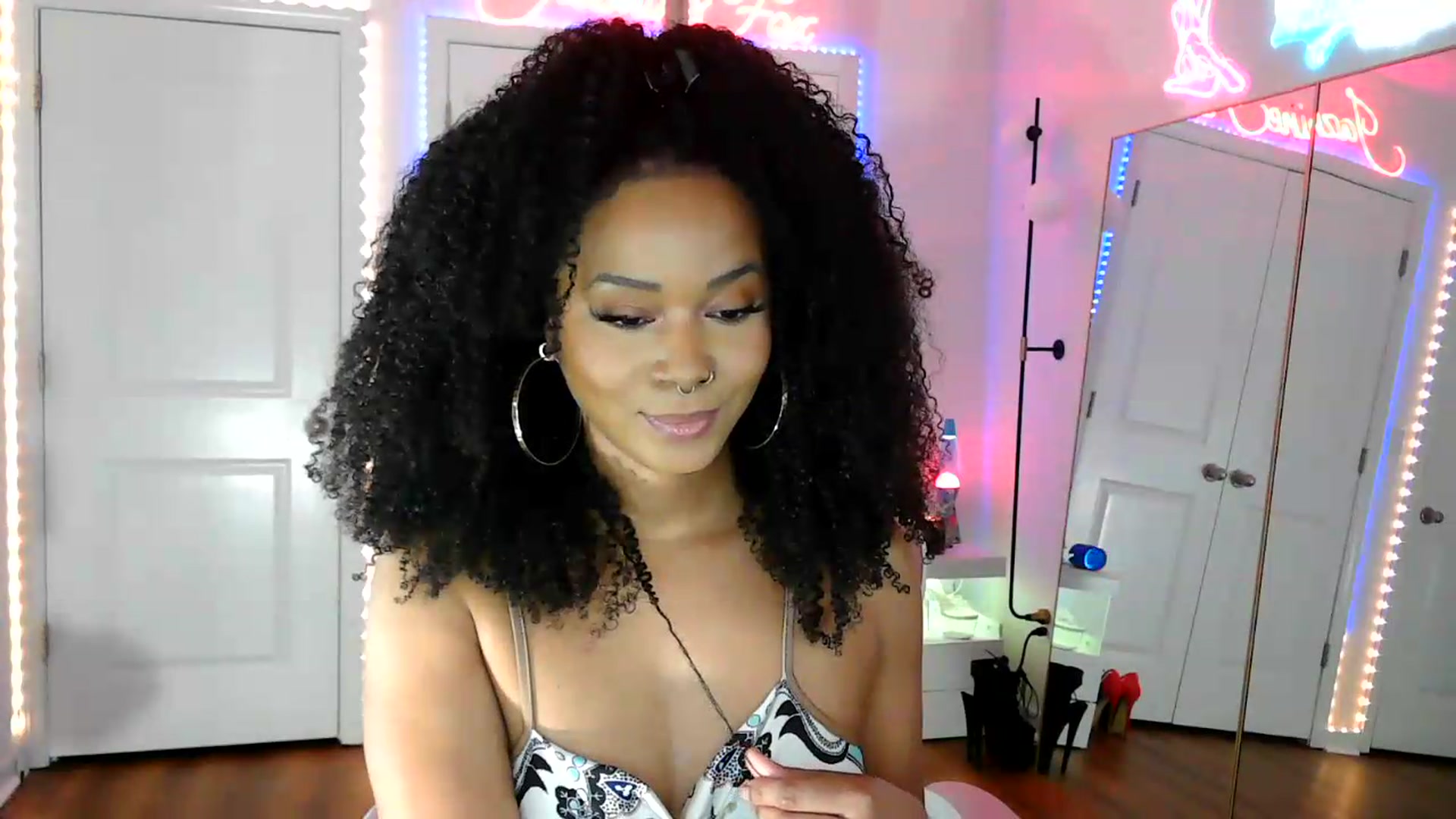 Gallery image thumbnail from Jazminefox's myfreecams stream on, 07/29/2026, 20:22 image 2 of 20