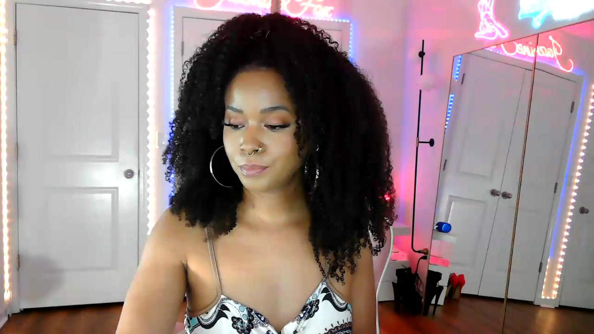 Gallery image thumbnail from Jazminefox's myfreecams stream on, 07/29/2026, 20:22 image 15 of 20