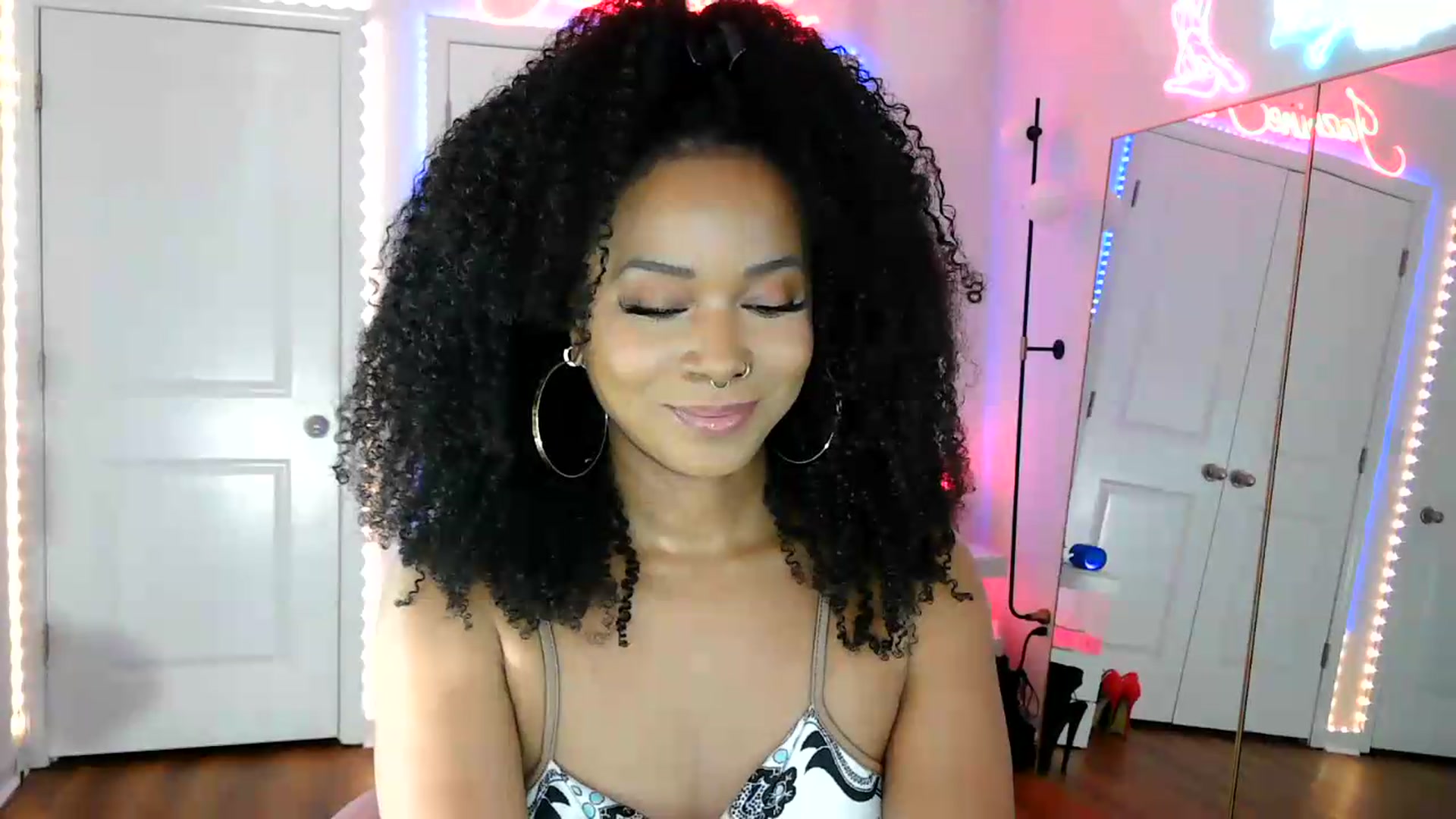 Gallery image thumbnail from Jazminefox's myfreecams stream on, 07/29/2026, 20:22 image 3 of 20