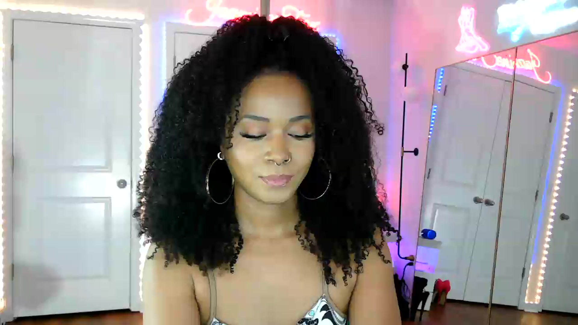 Gallery image thumbnail from Jazminefox's myfreecams stream on, 07/29/2026, 20:22 image 1 of 20