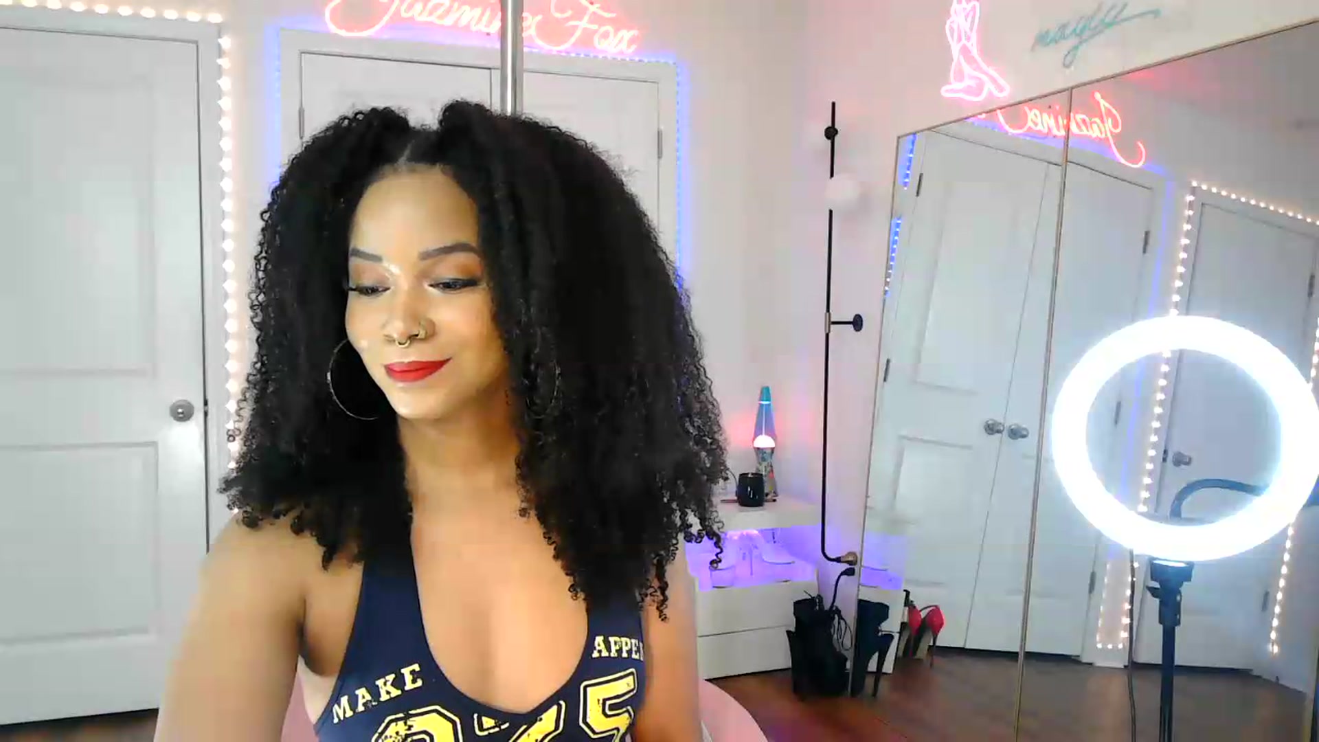 Gallery image thumbnail from Jazminefox's myfreecams stream on, 07/30/2026, 17:40 image 13 of 20