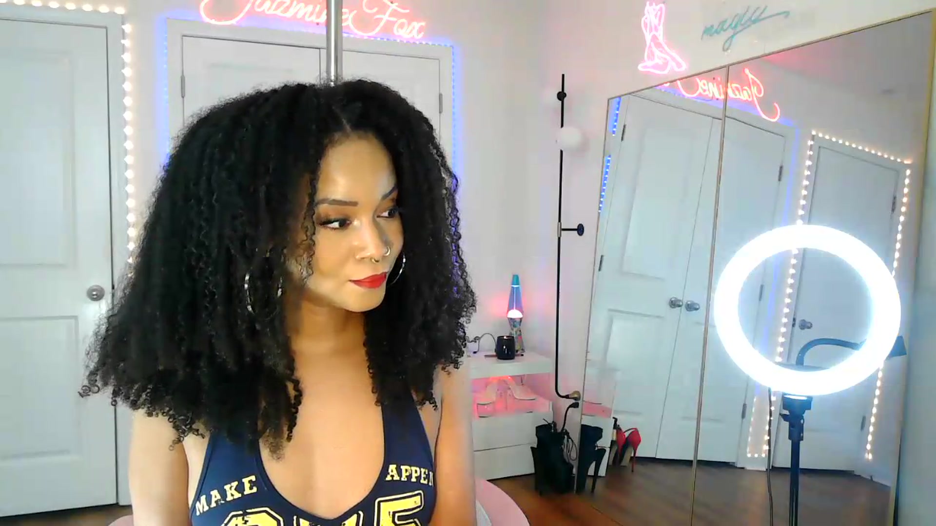 Gallery image thumbnail from Jazminefox's myfreecams stream on, 07/30/2026, 17:40 image 11 of 20
