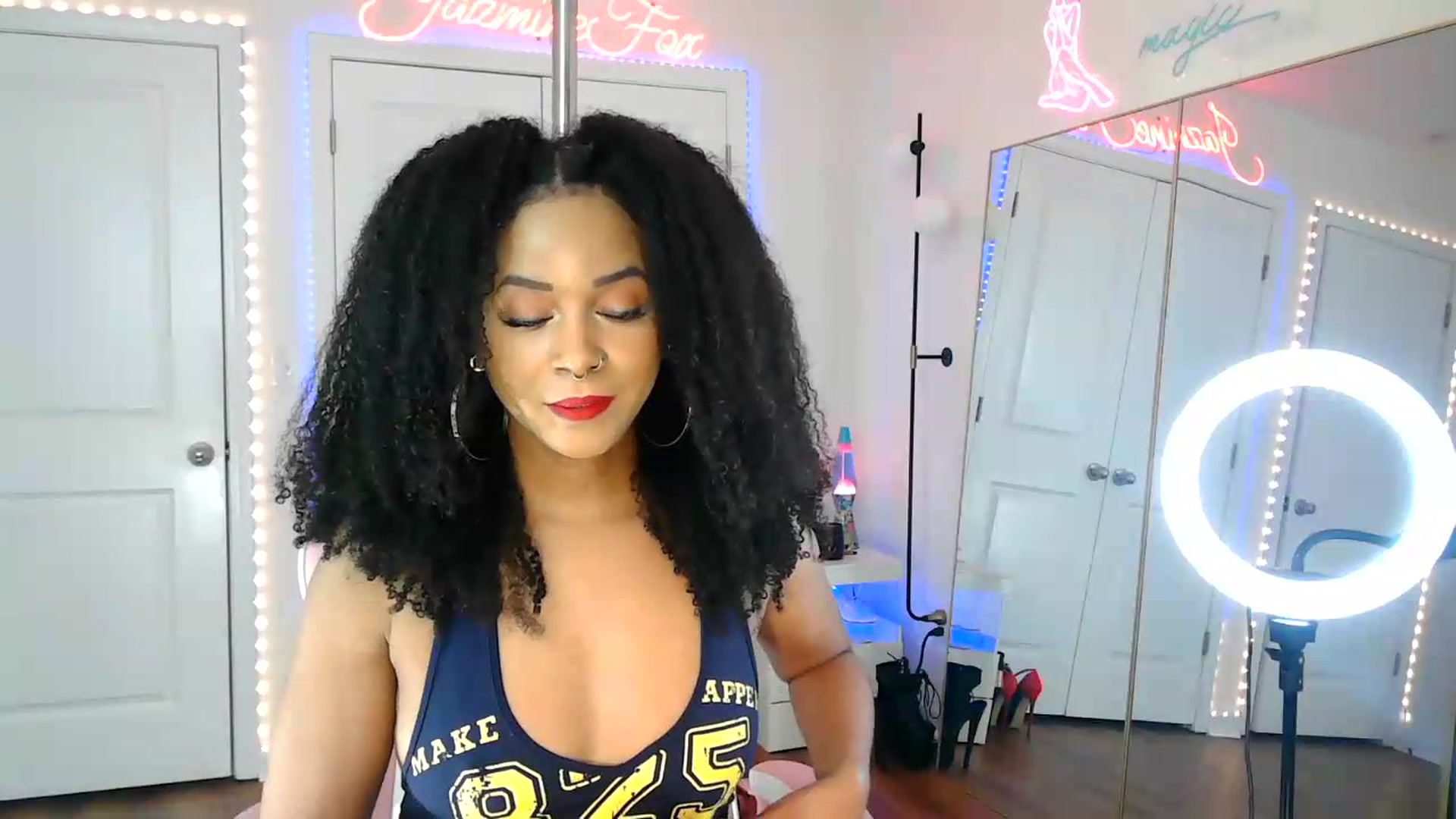 Gallery image thumbnail from Jazminefox's myfreecams stream on, 07/30/2026, 17:40 image 15 of 20