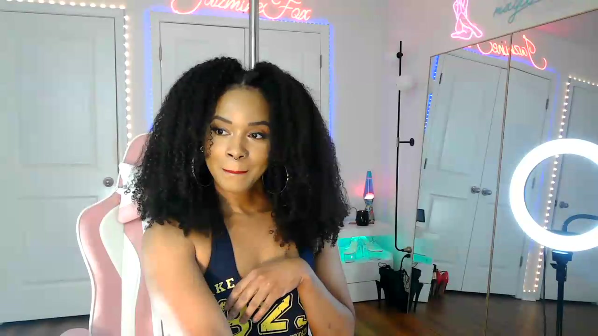 Gallery image thumbnail from Jazminefox's myfreecams stream on, 07/30/2026, 19:04 image 5 of 20