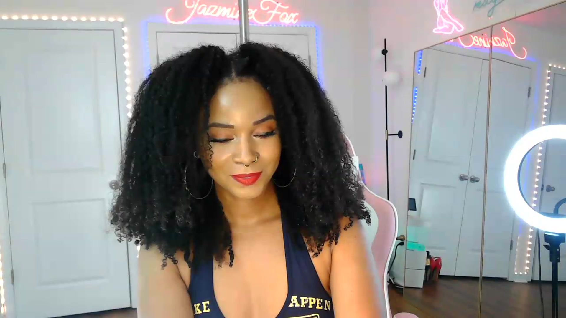 Gallery image thumbnail from Jazminefox's myfreecams stream on, 07/30/2026, 19:04 image 18 of 20