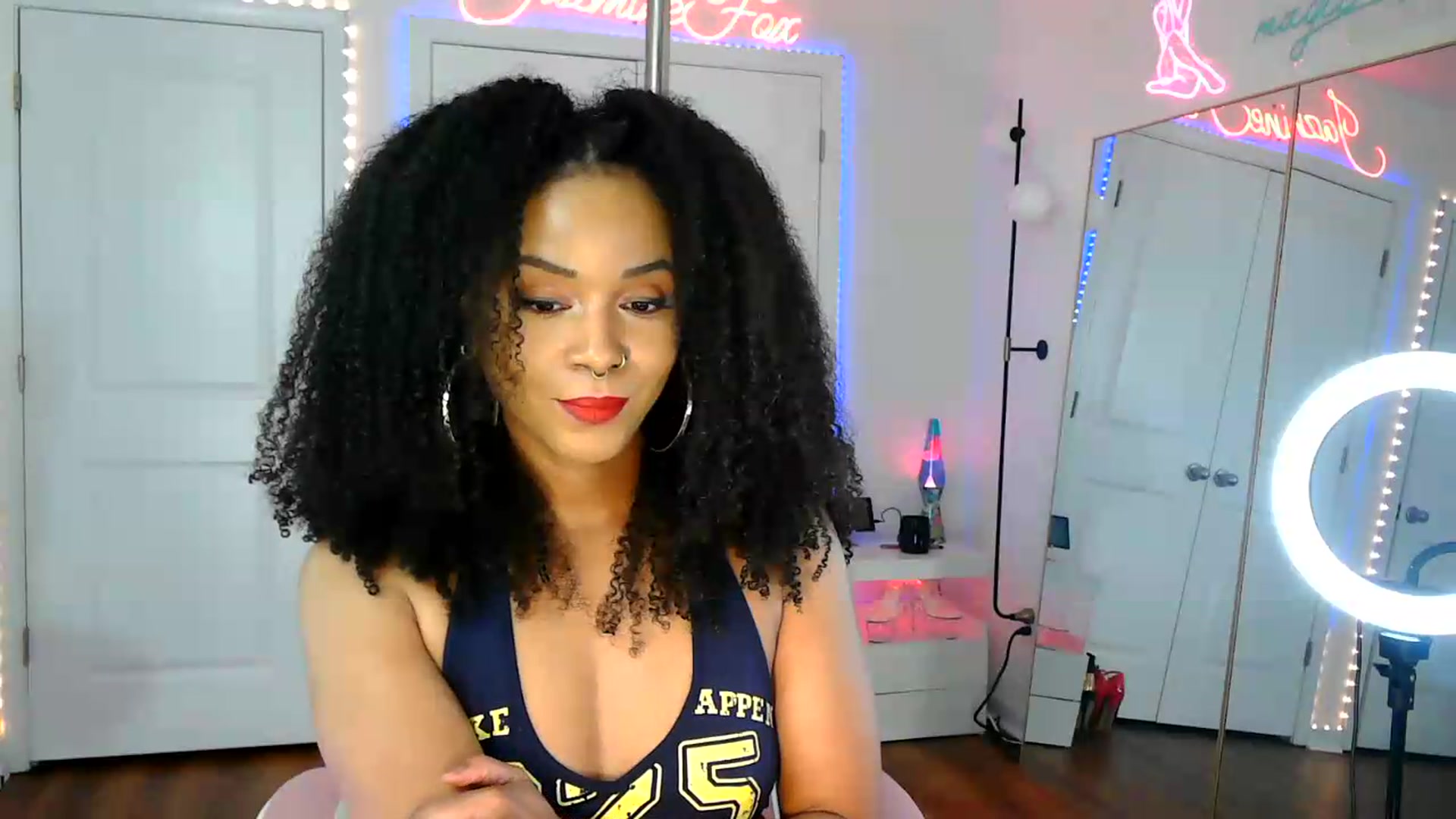 Gallery image thumbnail from Jazminefox's myfreecams stream on, 07/30/2026, 23:23 image 13 of 20