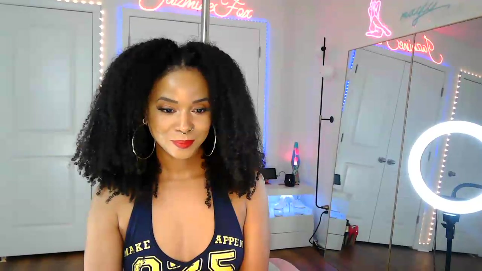 Gallery image thumbnail from Jazminefox's myfreecams stream on, 07/31/2026, 24:21 image 19 of 20